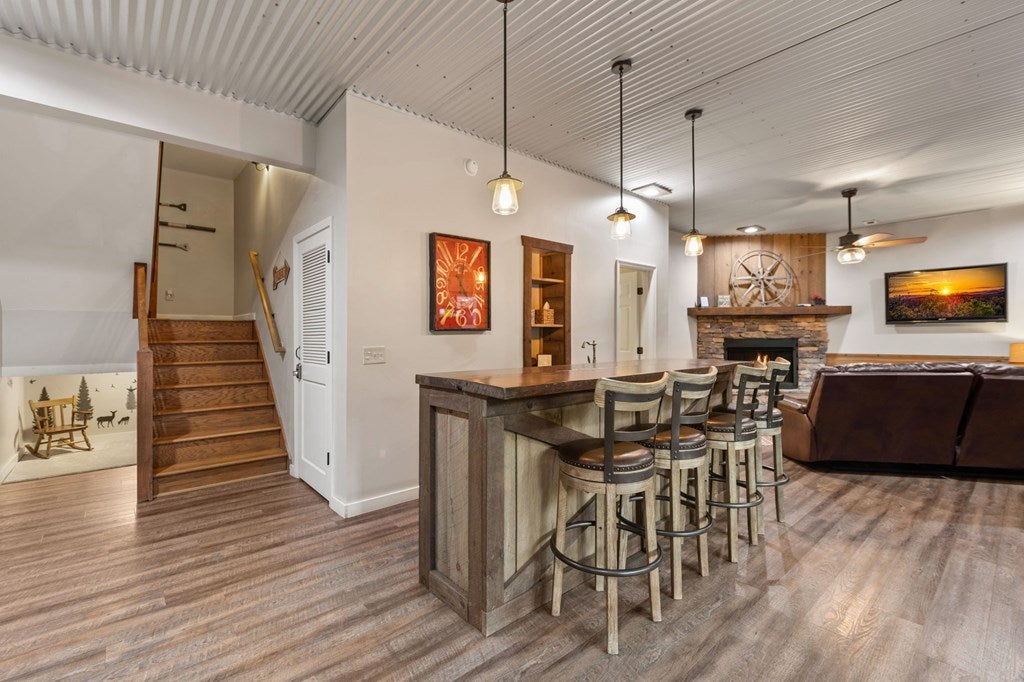 Blue Ridge, Georgia, 30513, United States, 4 Bedrooms Bedrooms, ,3 BathroomsBathrooms,Residential,Active,1945235