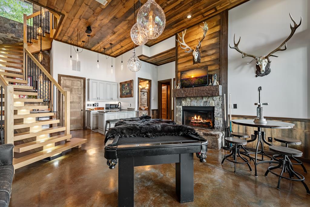 Blue Ridge, Georgia, 30513, United States, 4 Bedrooms Bedrooms, ,5 BathroomsBathrooms,Residential,Active,1904743