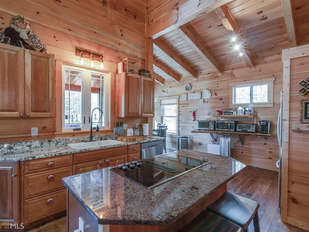 Blue Ridge, Georgia, 30513, United States, 3 Bedrooms Bedrooms, ,3 BathroomsBathrooms,Residential,Active,1926691