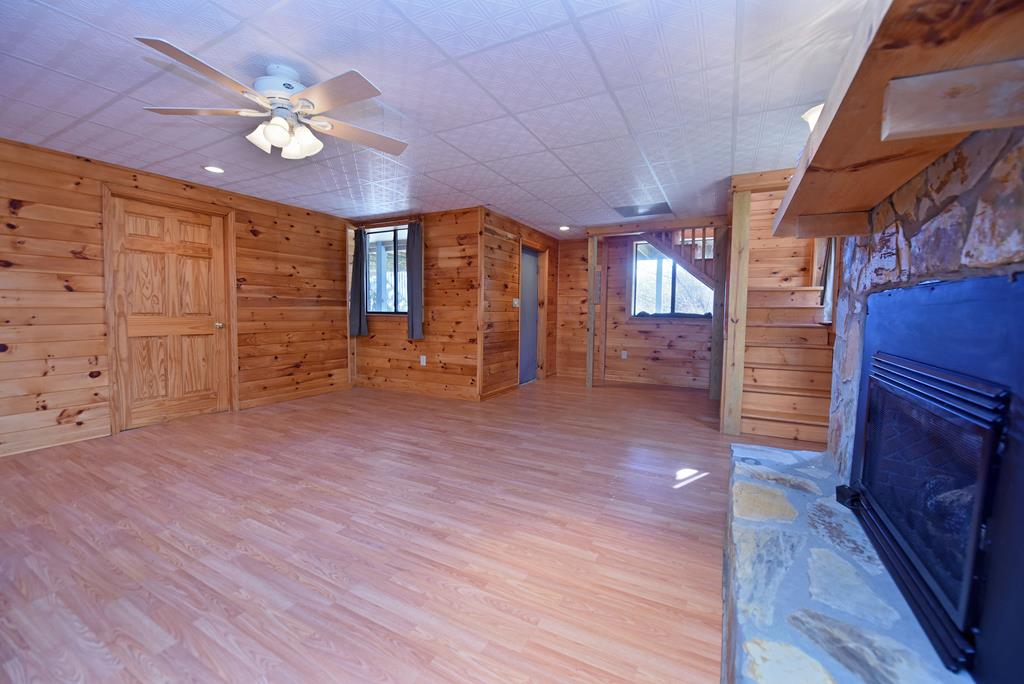 Blairsville, Georgia, 30512, United States, 3 Bedrooms Bedrooms, ,3 BathroomsBathrooms,Residential,Active,2009171