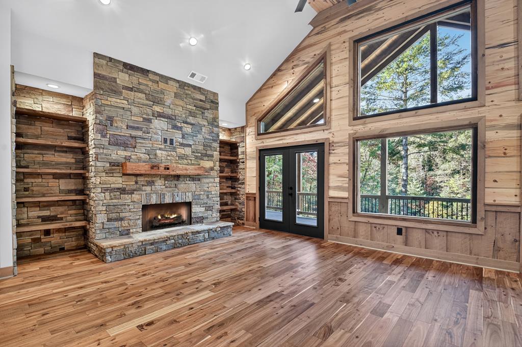 Ellijay, Georgia, 30540, United States, 4 Bedrooms Bedrooms, ,3 BathroomsBathrooms,Residential,Active,1971005