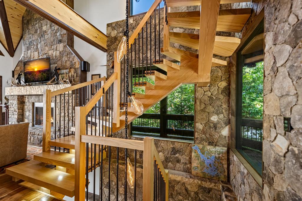 Blue Ridge, Georgia, 30513, United States, 4 Bedrooms Bedrooms, ,5 BathroomsBathrooms,Residential,Active,1904743