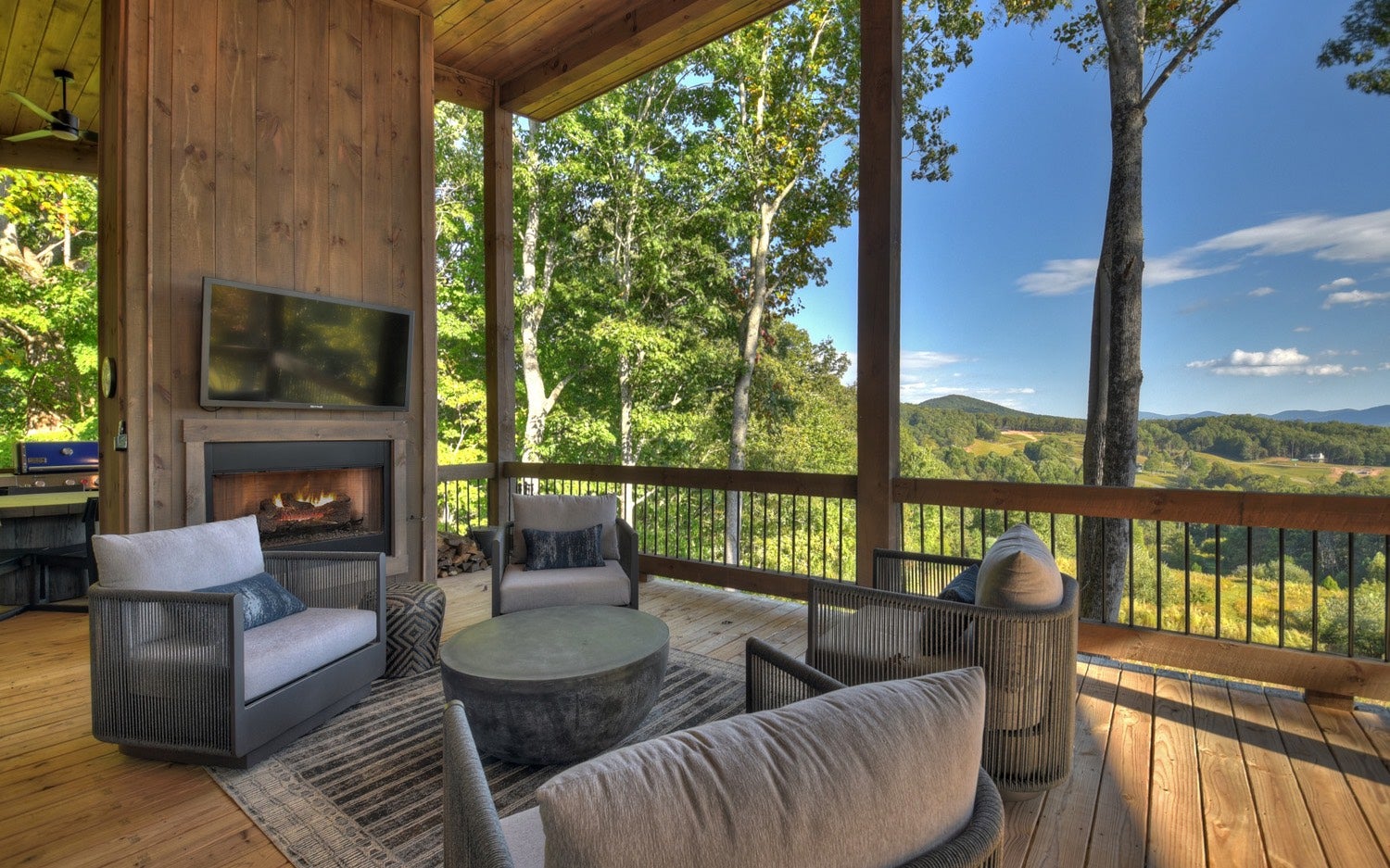 Morganton, Georgia, 30560, United States, 3 Bedrooms Bedrooms, ,4 BathroomsBathrooms,Residential,Active,2007013