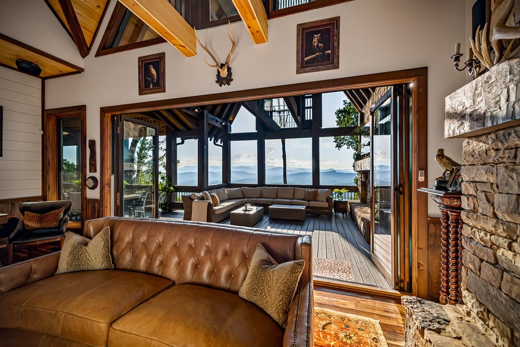 Blue Ridge, Georgia, 30513, United States, 4 Bedrooms Bedrooms, ,5 BathroomsBathrooms,Residential,Active,1904743