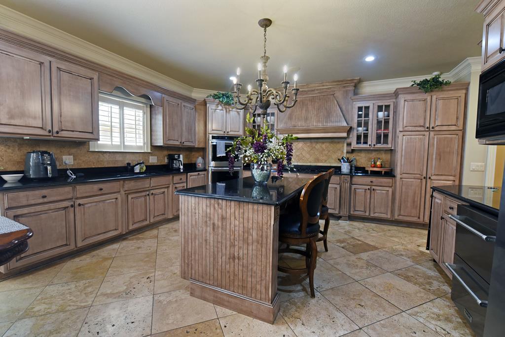 Blairsville, Georgia, 30512, United States, 5 Bedrooms Bedrooms, ,5 BathroomsBathrooms,Residential,Active,1888957