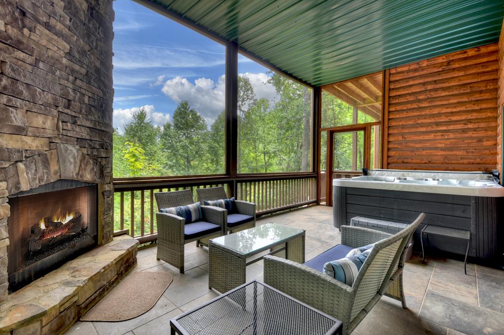 Blue Ridge, Georgia, 30513, United States, 4 Bedrooms Bedrooms, ,4 BathroomsBathrooms,Residential,Active,1877814