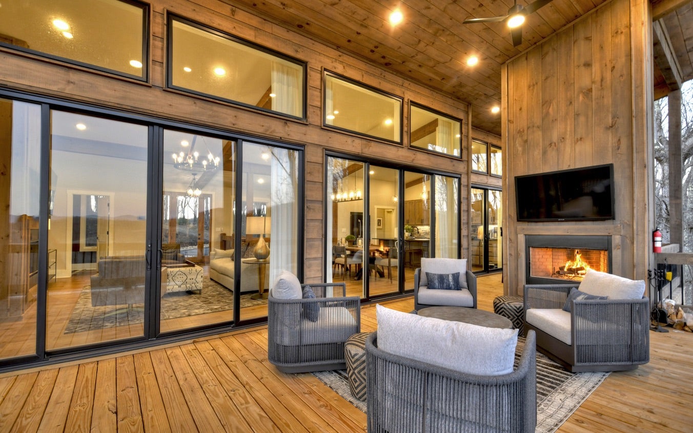 Morganton, Georgia, 30560, United States, 3 Bedrooms Bedrooms, ,4 BathroomsBathrooms,Residential,Active,2007013