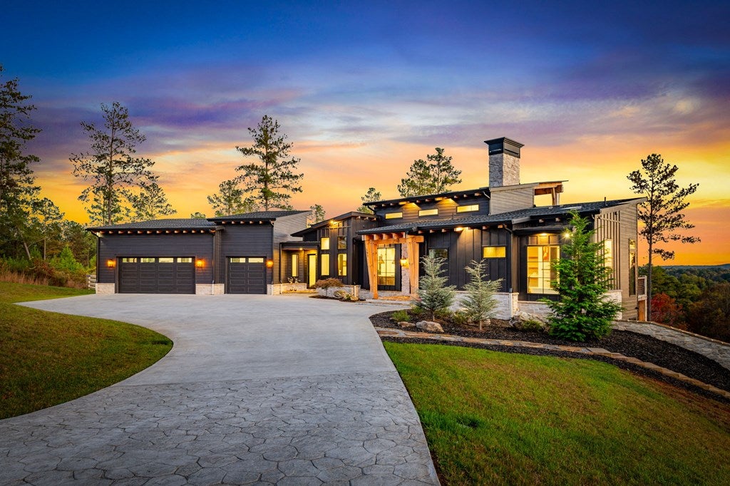 Ellijay, Georgia, 30540, United States, 4 Bedrooms Bedrooms, ,3 BathroomsBathrooms,Residential,Active,1985878