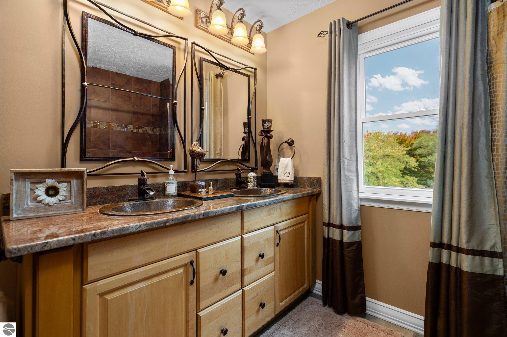 Traverse City, Michigan, 49684, United States, ,5 BathroomsBathrooms,Residential,Active,1831839