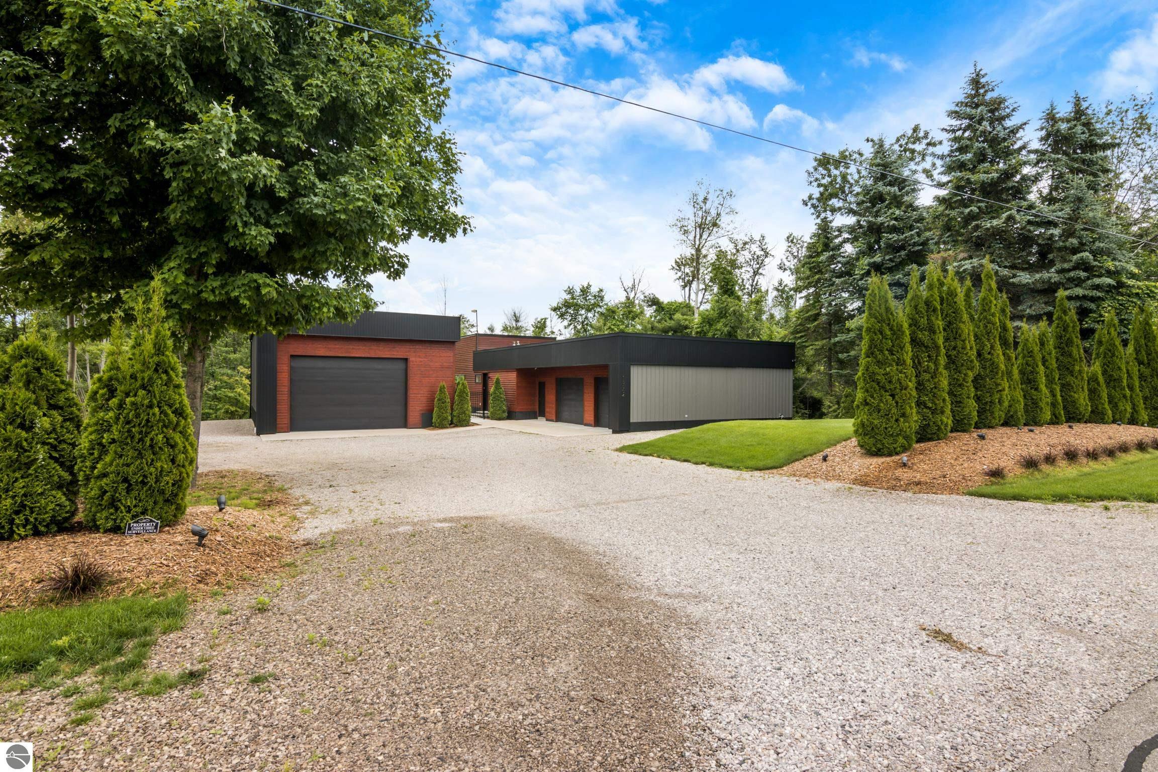 Williamsburg, Michigan, 49690, United States, 3 Bedrooms Bedrooms, ,3 BathroomsBathrooms,Residential,Active,1871591