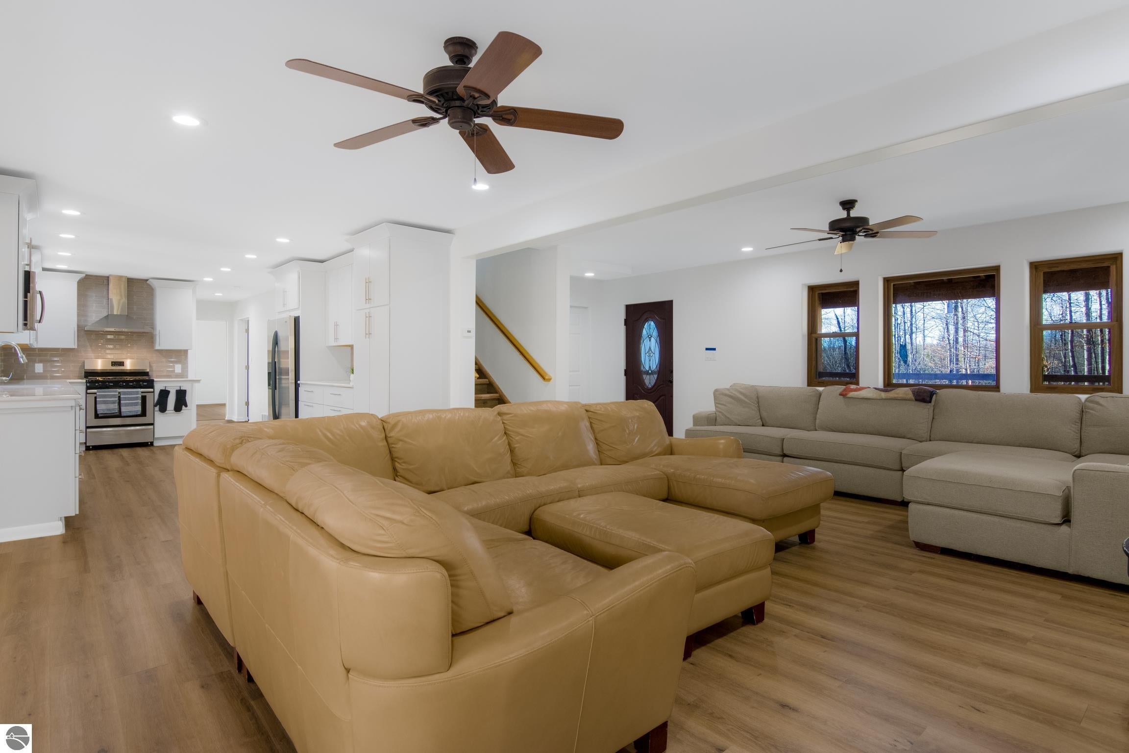 Kalkaska, Michigan, 49646, United States, 4 Bedrooms Bedrooms, ,5 BathroomsBathrooms,Residential,Active,1992305