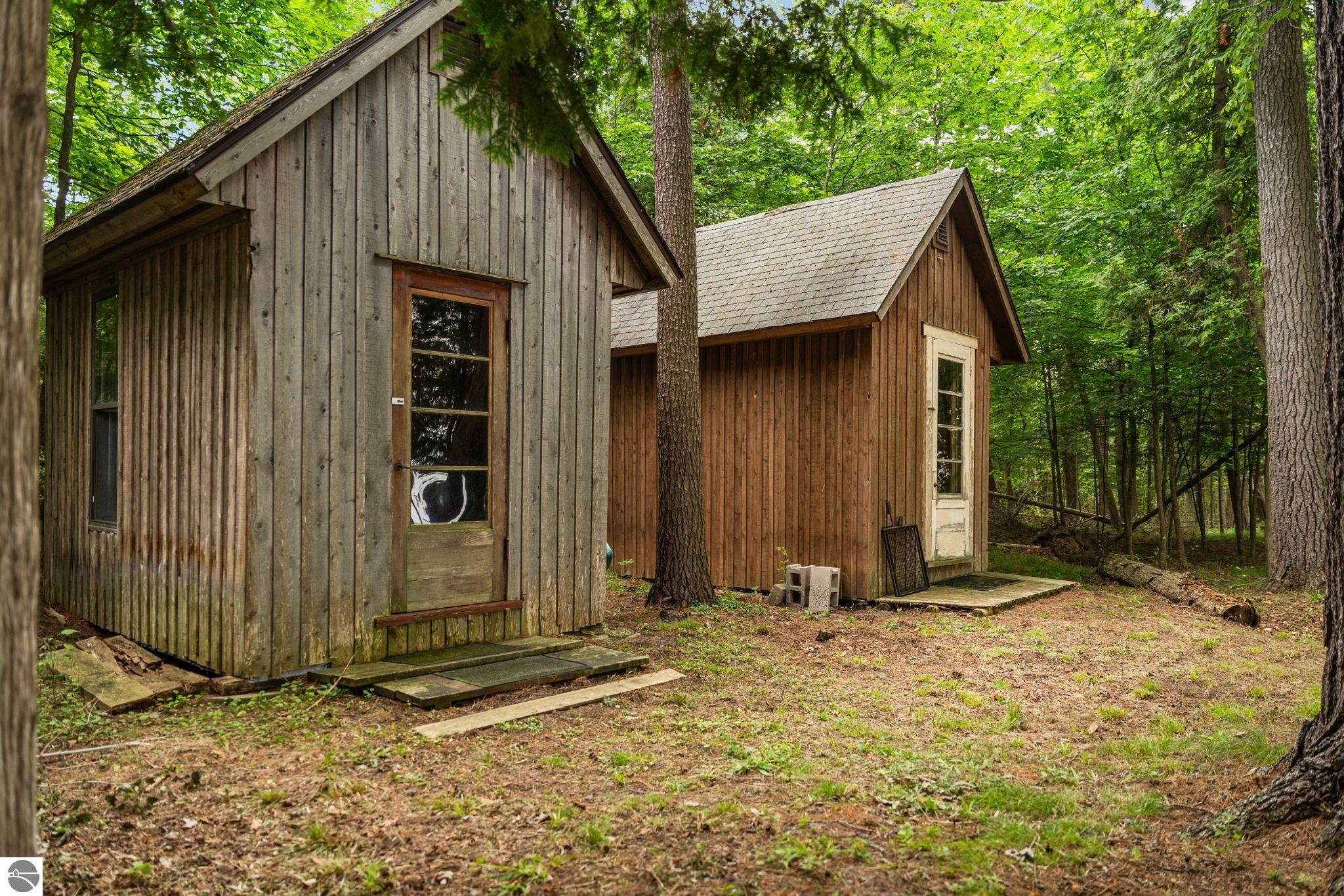 Traverse City, Michigan, 49684, United States, 4 Bedrooms Bedrooms, ,3 BathroomsBathrooms,Residential,Active,2021002