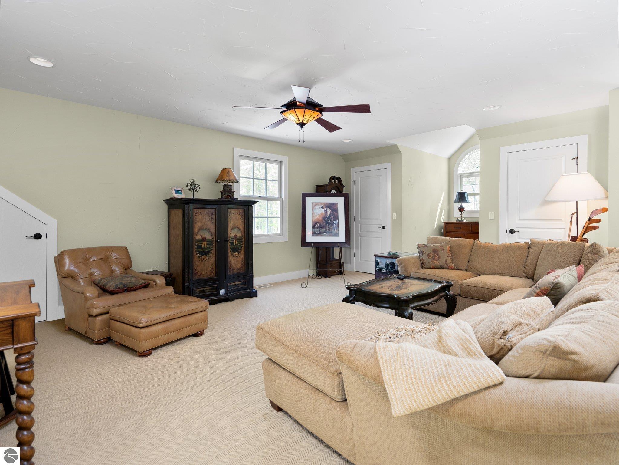 Thompsonville, Michigan, 49683, United States, 5 Bedrooms Bedrooms, ,6 BathroomsBathrooms,Residential,Active,1820794