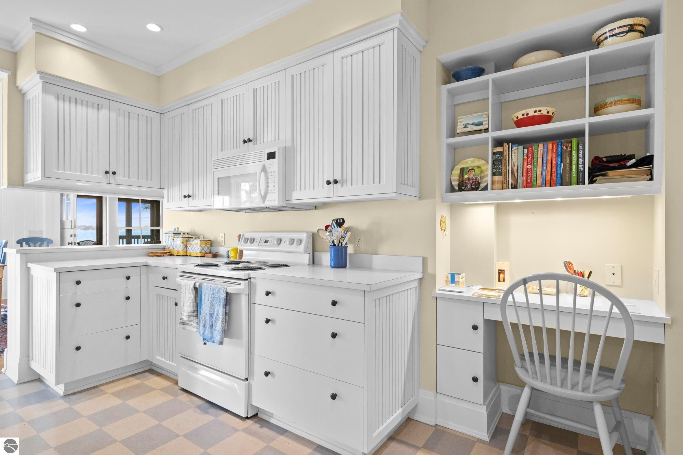 Rapid City, Michigan, 49676, United States, 5 Bedrooms Bedrooms, ,5 BathroomsBathrooms,Residential,Active,1945320