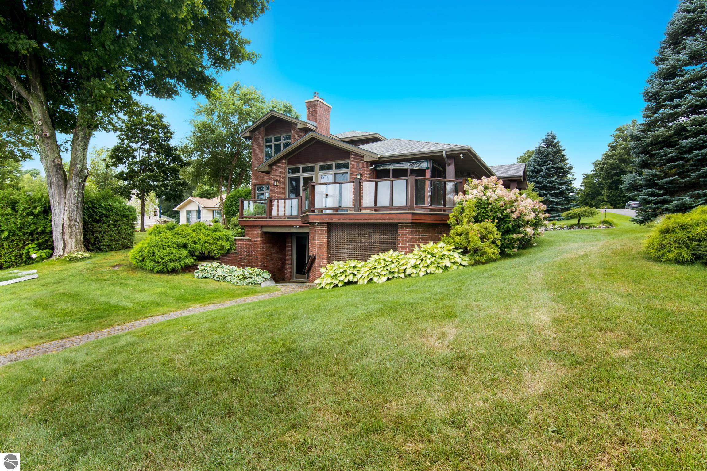 Kewadin, Michigan, 49648, United States, 5 Bedrooms Bedrooms, ,6 BathroomsBathrooms,Residential,Active,1914924