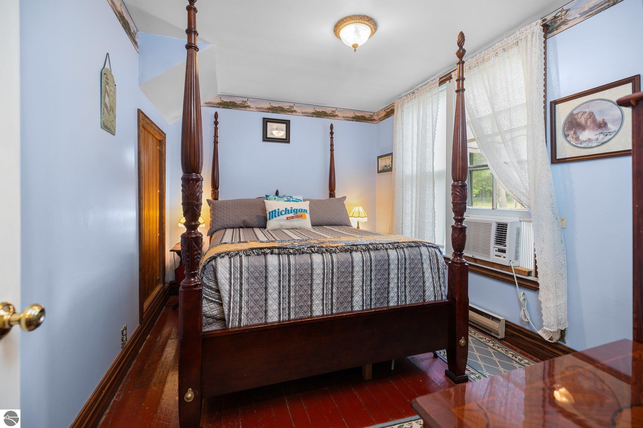 Traverse City, Michigan, 49686, United States, 11 Bedrooms Bedrooms, ,12 BathroomsBathrooms,Residential,Active,1871584