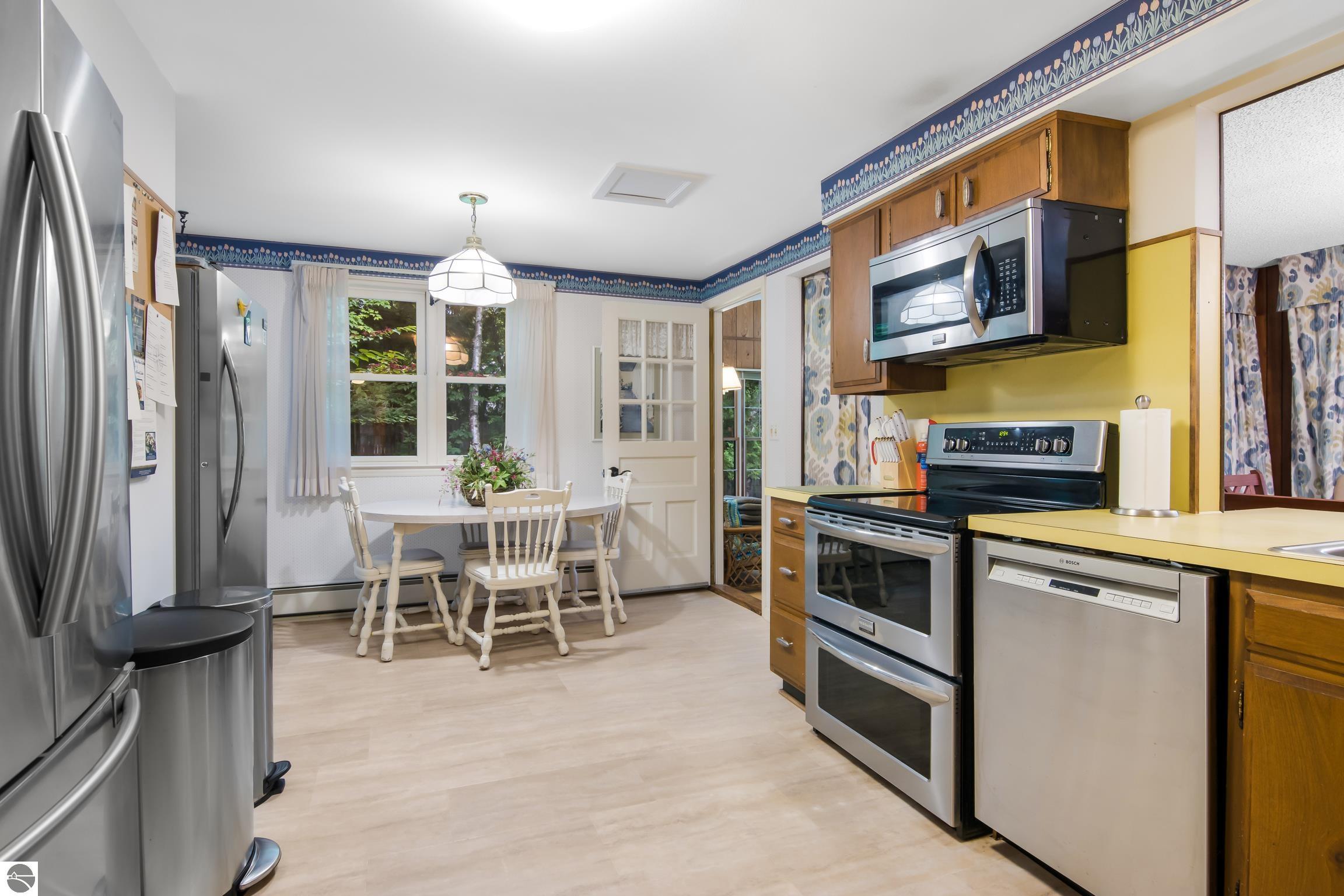 Bellaire, Michigan, 49615, United States, 7 Bedrooms Bedrooms, ,5 BathroomsBathrooms,Residential,Active,1920264