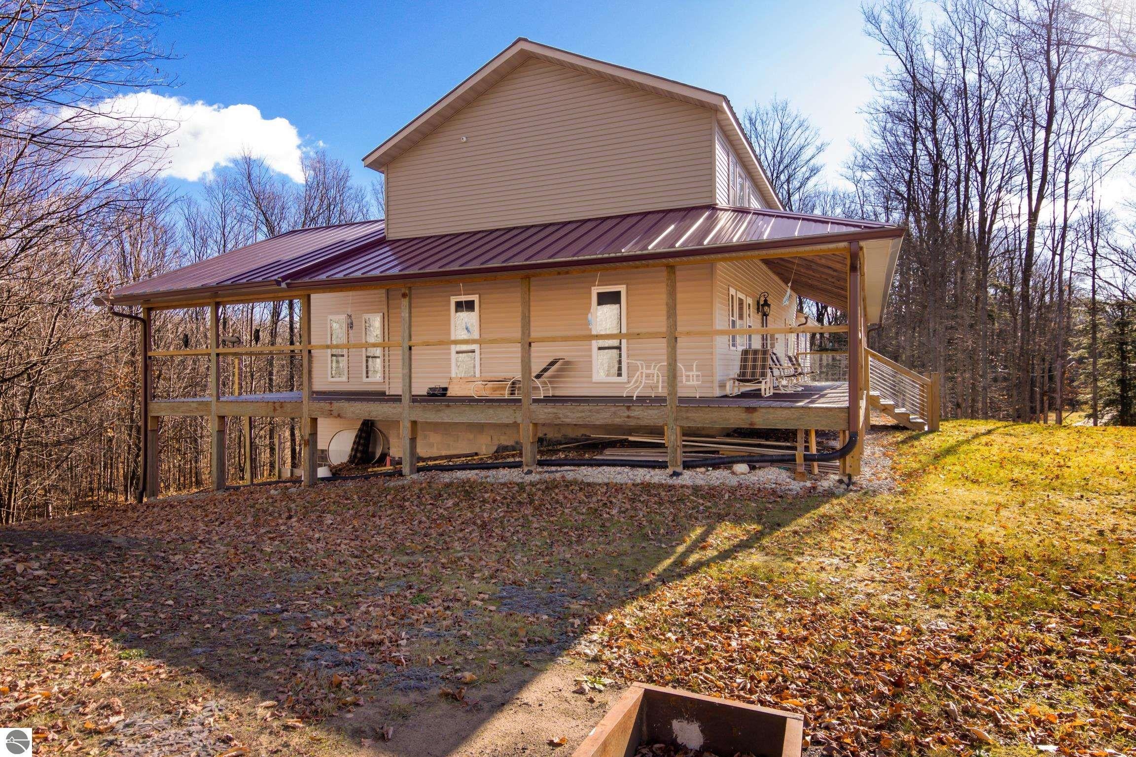 Kalkaska, Michigan, 49646, United States, 4 Bedrooms Bedrooms, ,5 BathroomsBathrooms,Residential,Active,1992305