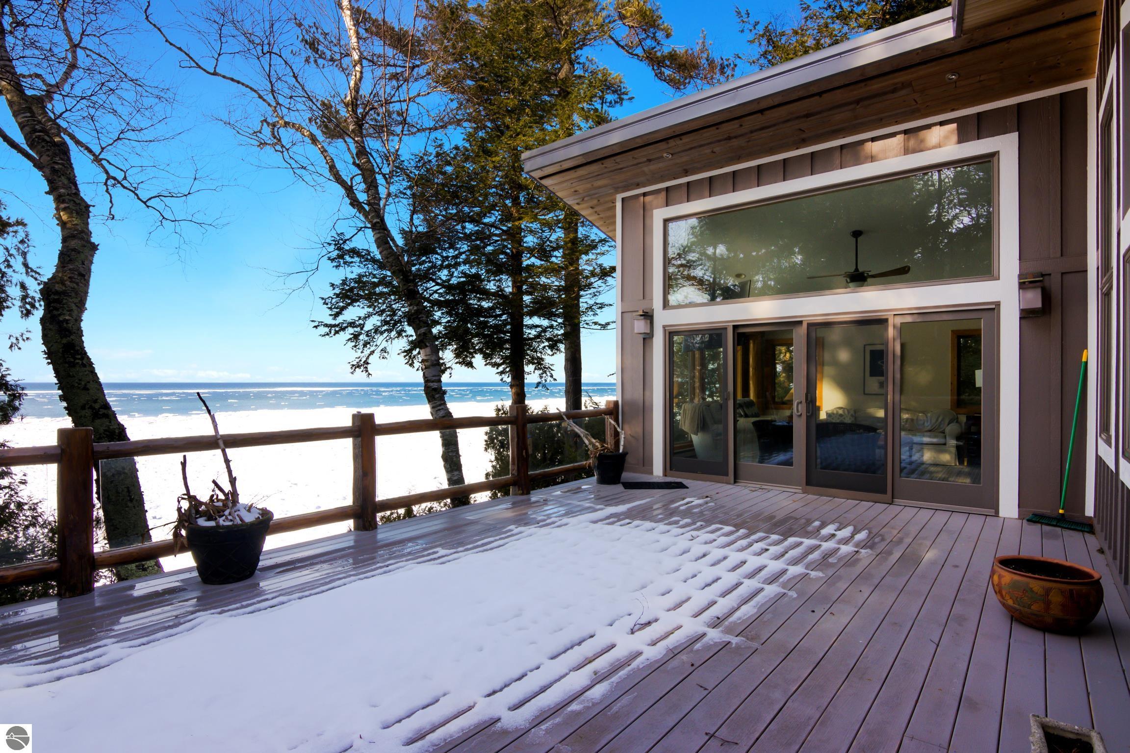 Kewadin, Michigan, 49648, United States, 5 Bedrooms Bedrooms, ,2 BathroomsBathrooms,Residential,Active,2009166