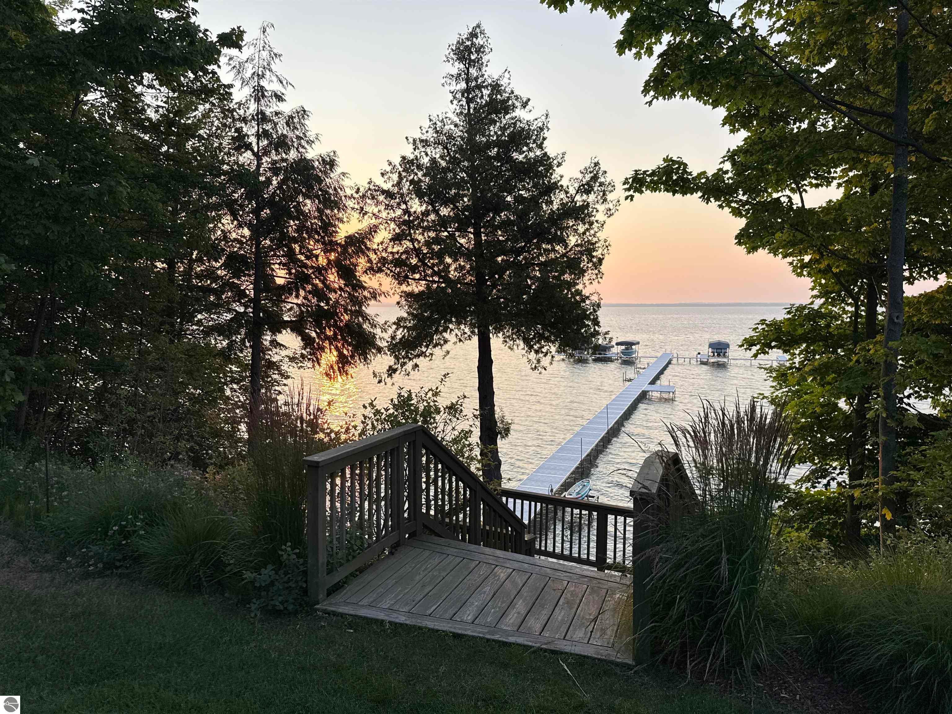 Traverse City, Michigan, 49686, United States, 4 Bedrooms Bedrooms, ,5 BathroomsBathrooms,Residential,Active,1905364