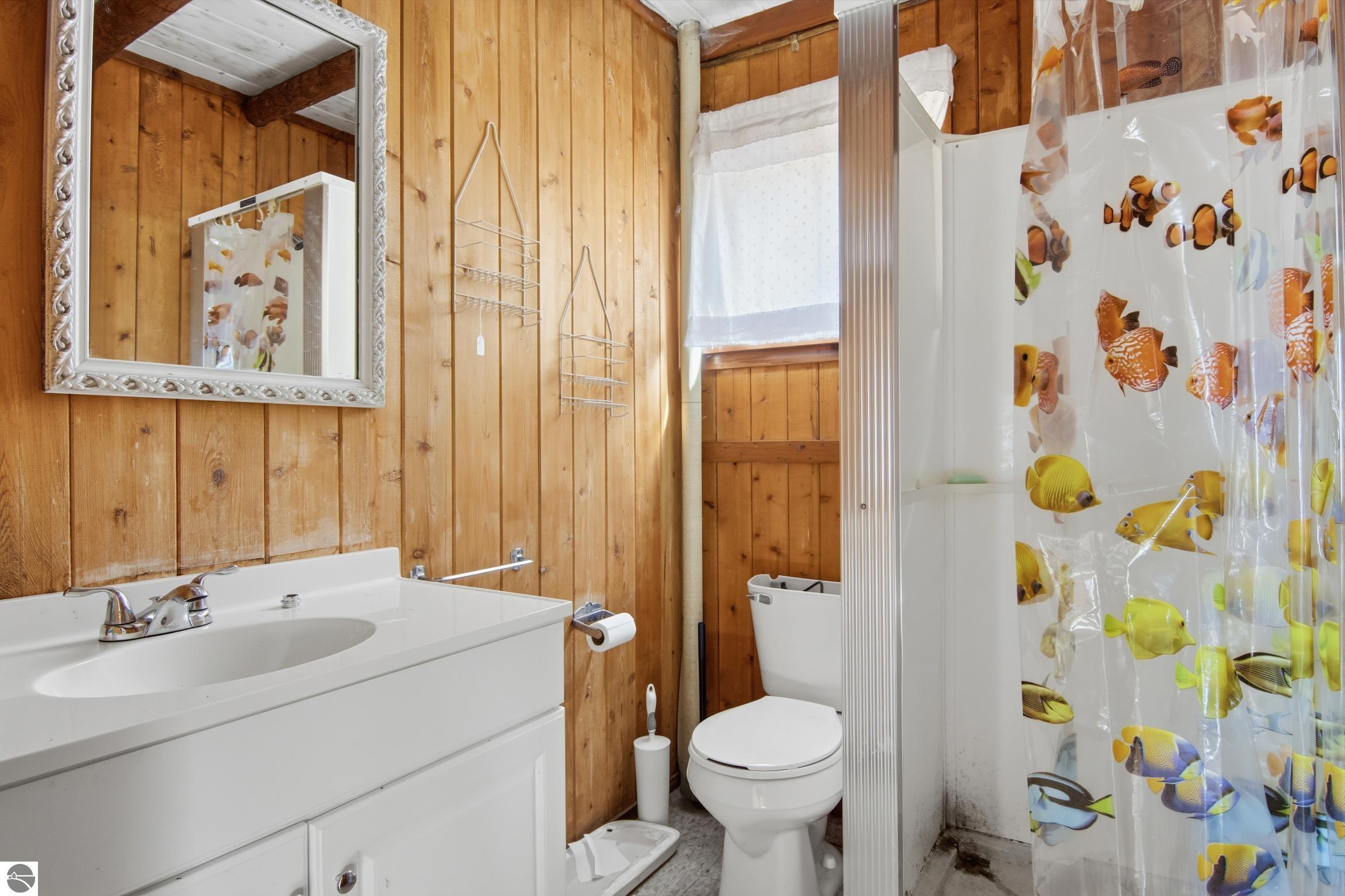 Kewadin, Michigan, 49648, United States, 5 Bedrooms Bedrooms, ,6 BathroomsBathrooms,Residential,Active,2032911