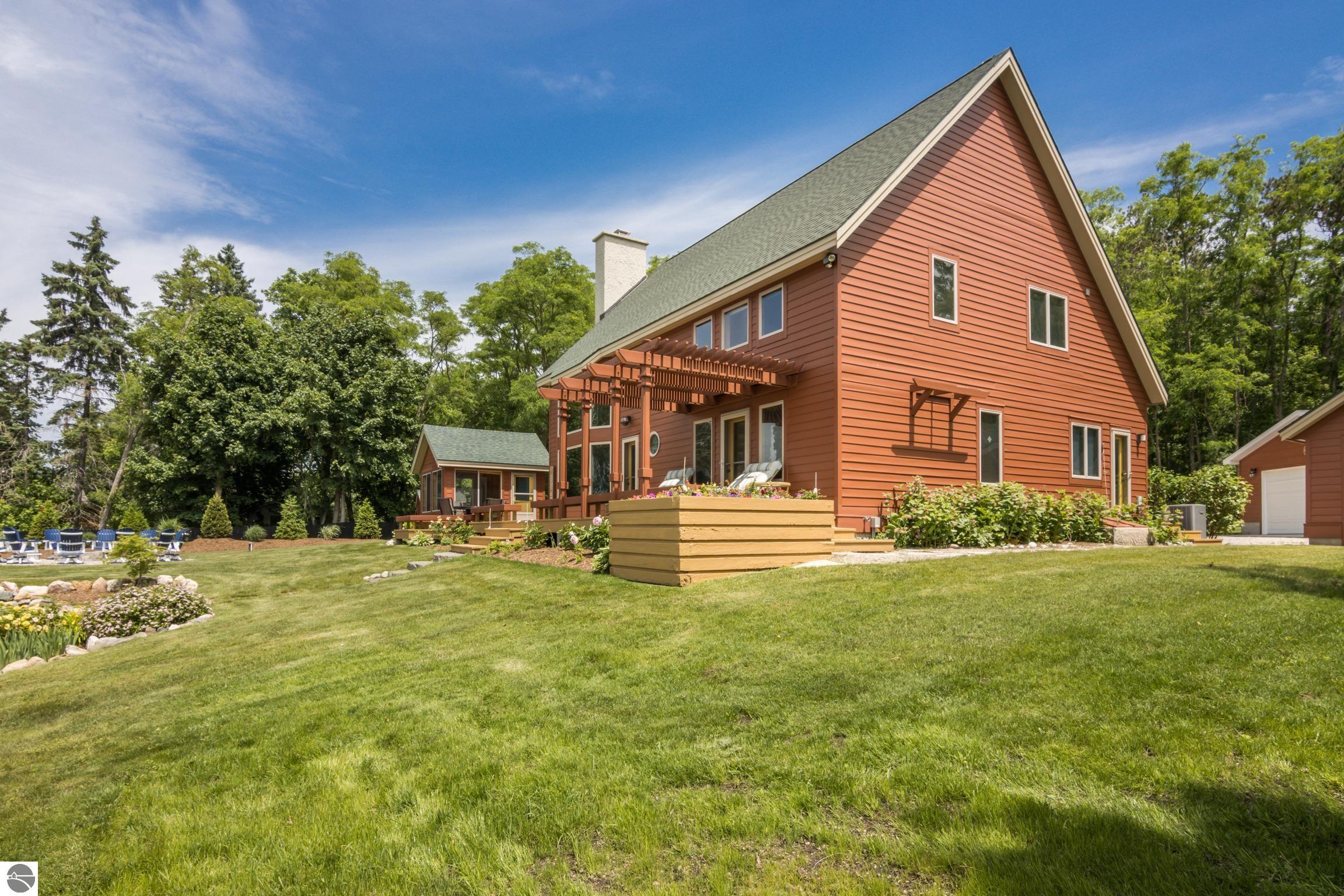 Alden, Michigan, 49612, United States, 4 Bedrooms Bedrooms, ,4 BathroomsBathrooms,Residential,Active,1876862