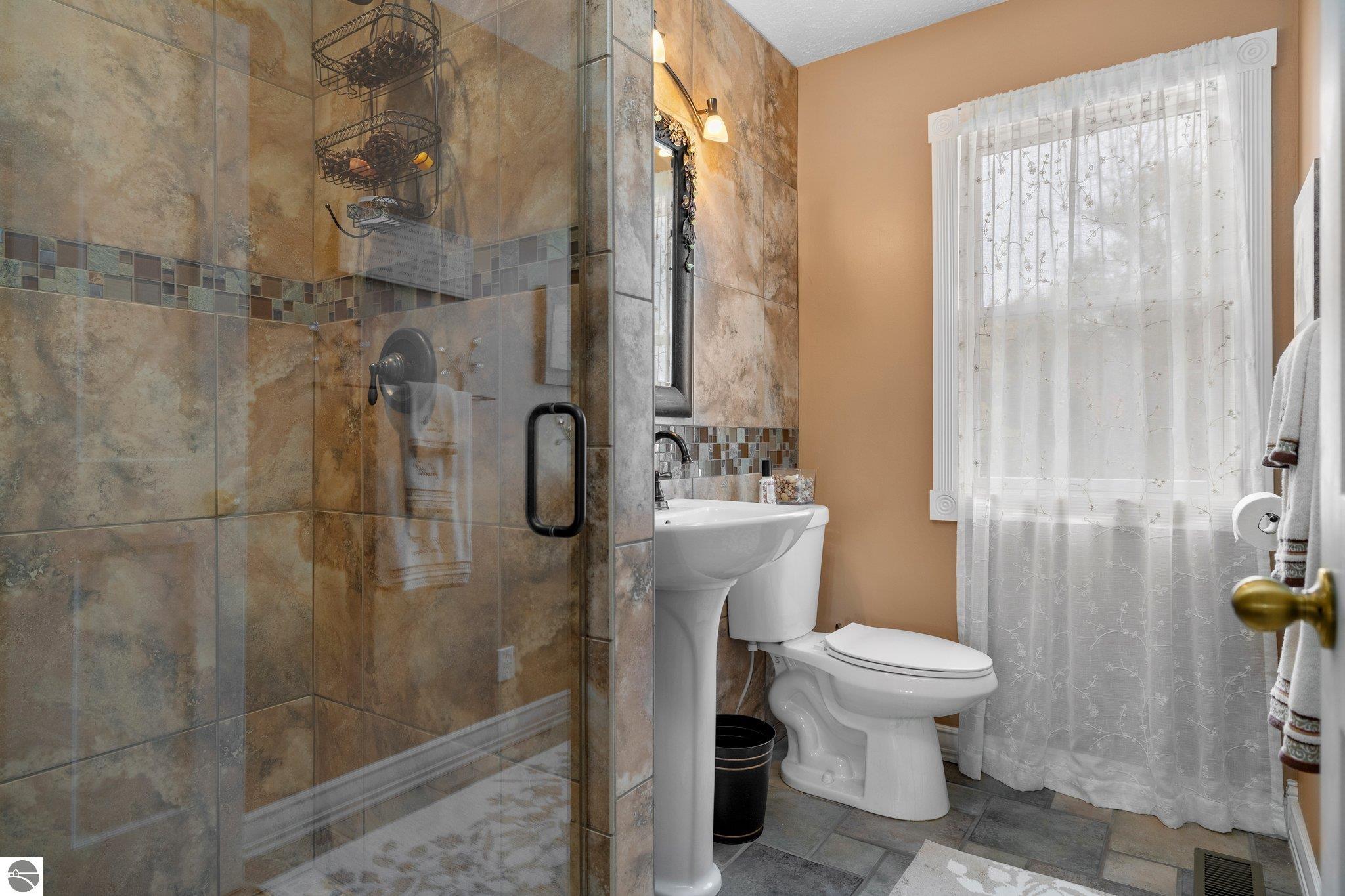 Traverse City, Michigan, 49684, United States, ,5 BathroomsBathrooms,Residential,Active,1831839