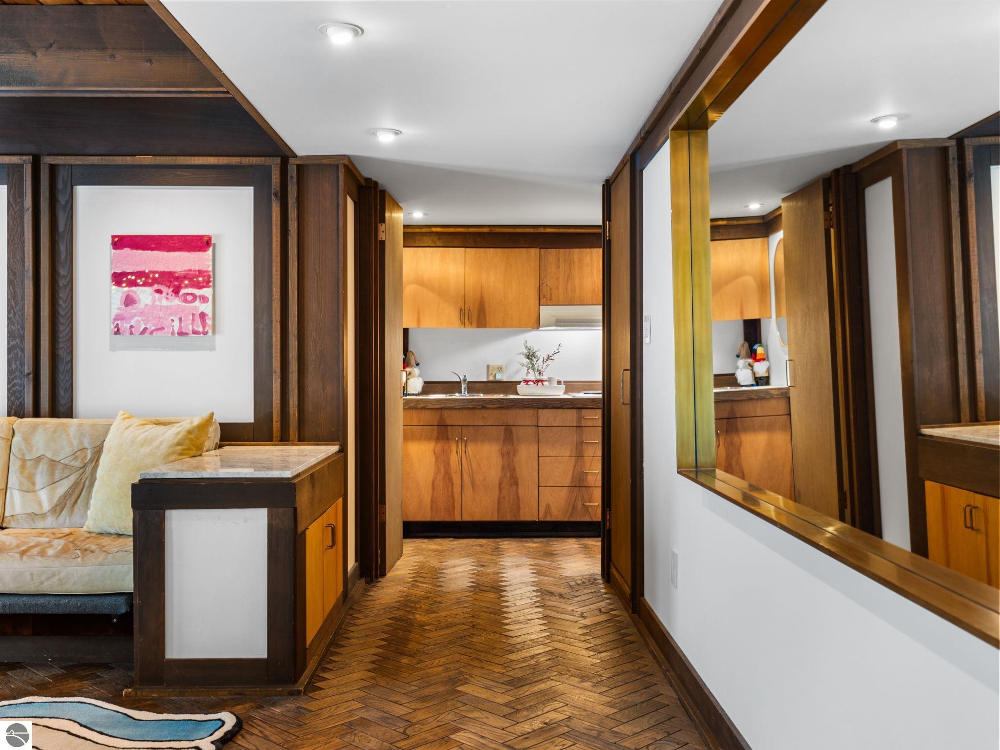 Traverse City, Michigan, 49686, United States, 3 Bedrooms Bedrooms, ,2 BathroomsBathrooms,Residential,Contingent,2007042