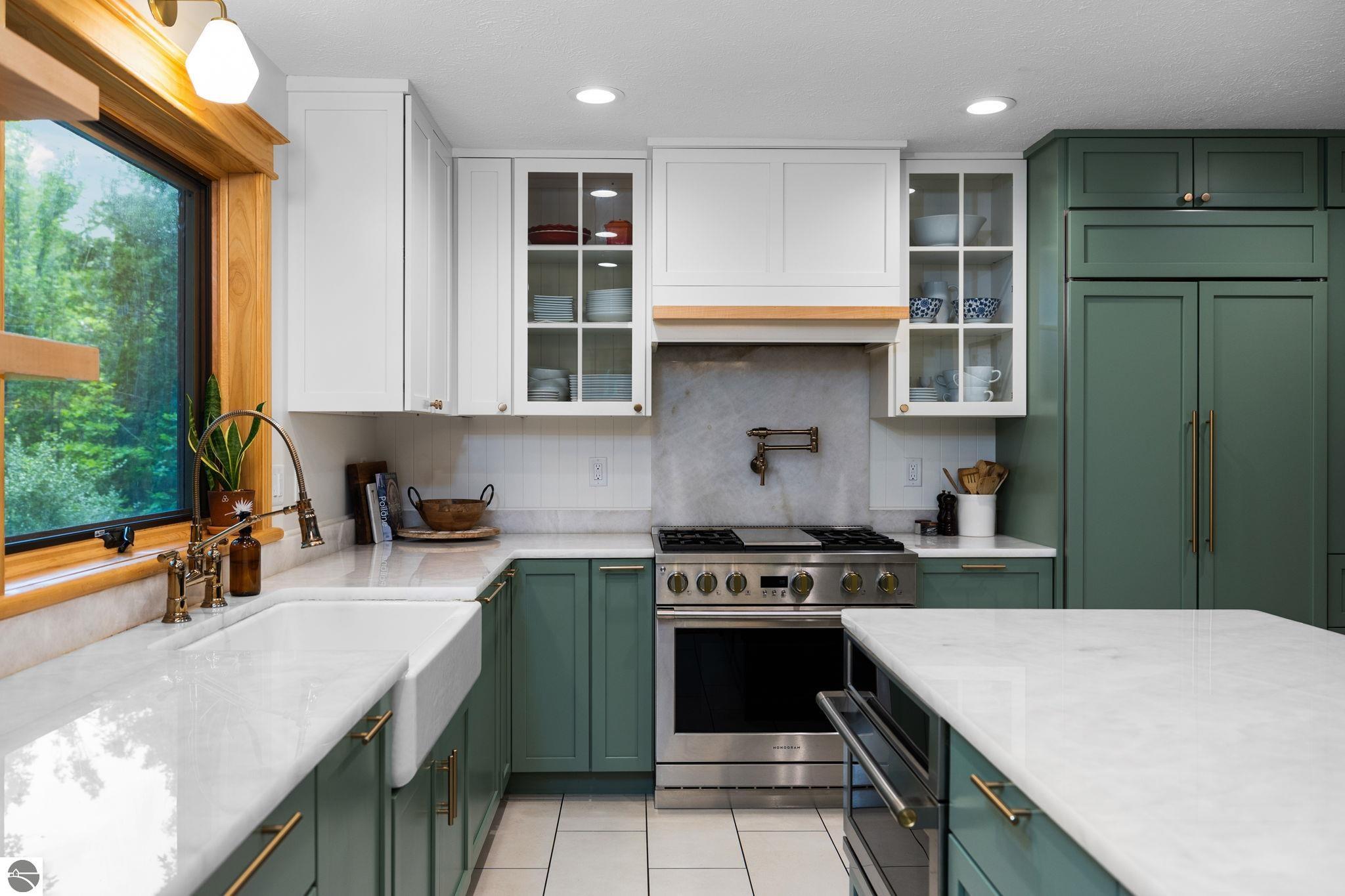 Traverse City, Michigan, 49684, United States, 4 Bedrooms Bedrooms, ,3 BathroomsBathrooms,Residential,Active,1909642