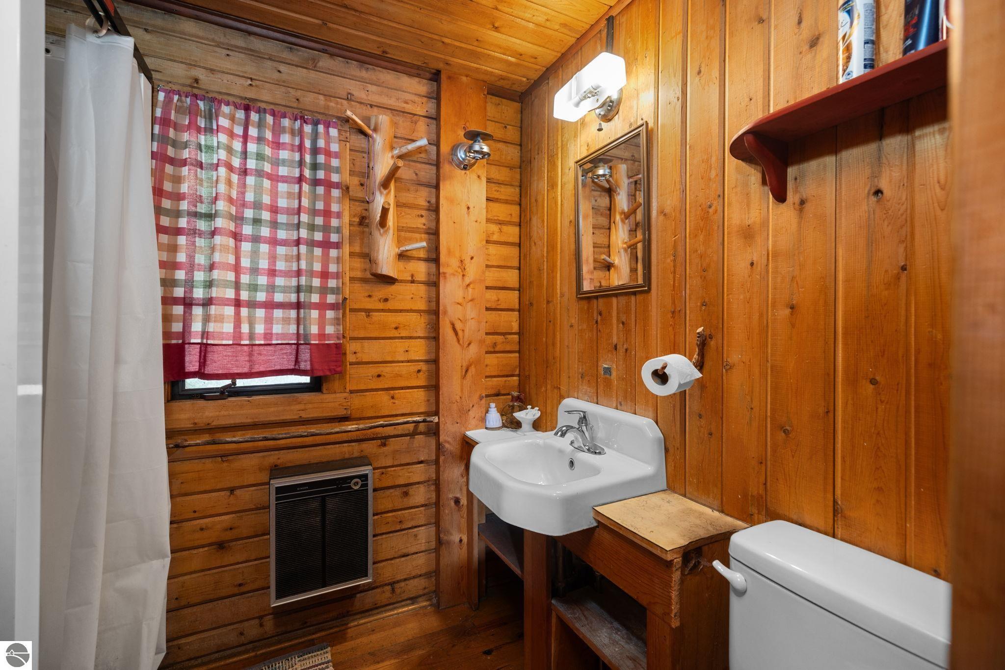 De Tour Village, Michigan, 49725, United States, 3 Bedrooms Bedrooms, ,1 BathroomBathrooms,Residential,Active,1863306