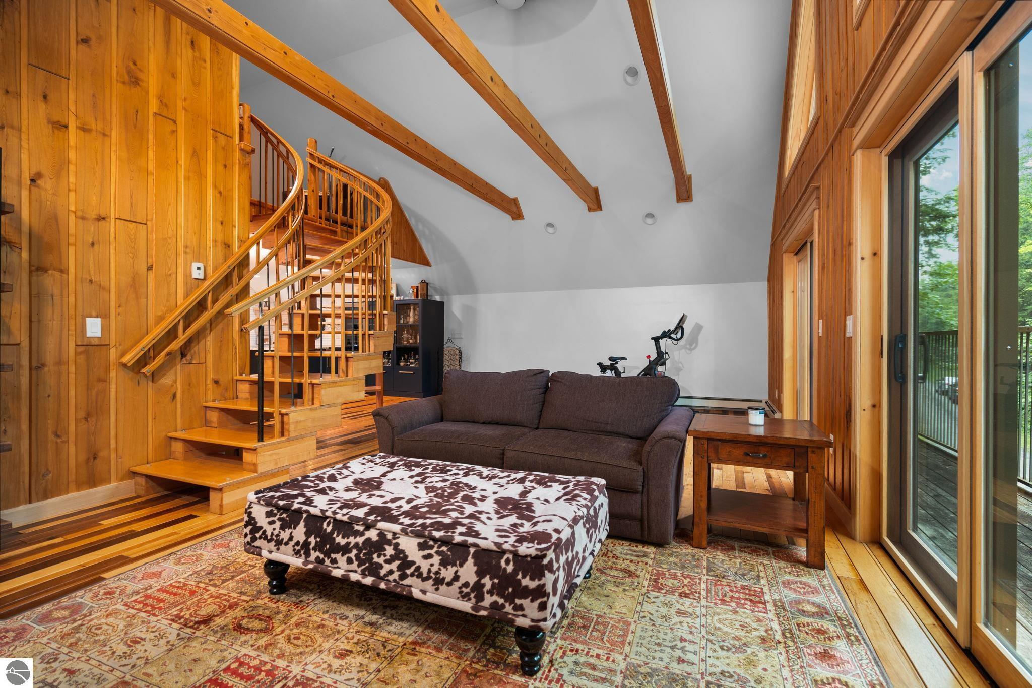 Traverse City, Michigan, 49684, United States, 4 Bedrooms Bedrooms, ,3 BathroomsBathrooms,Residential,Active,1909642