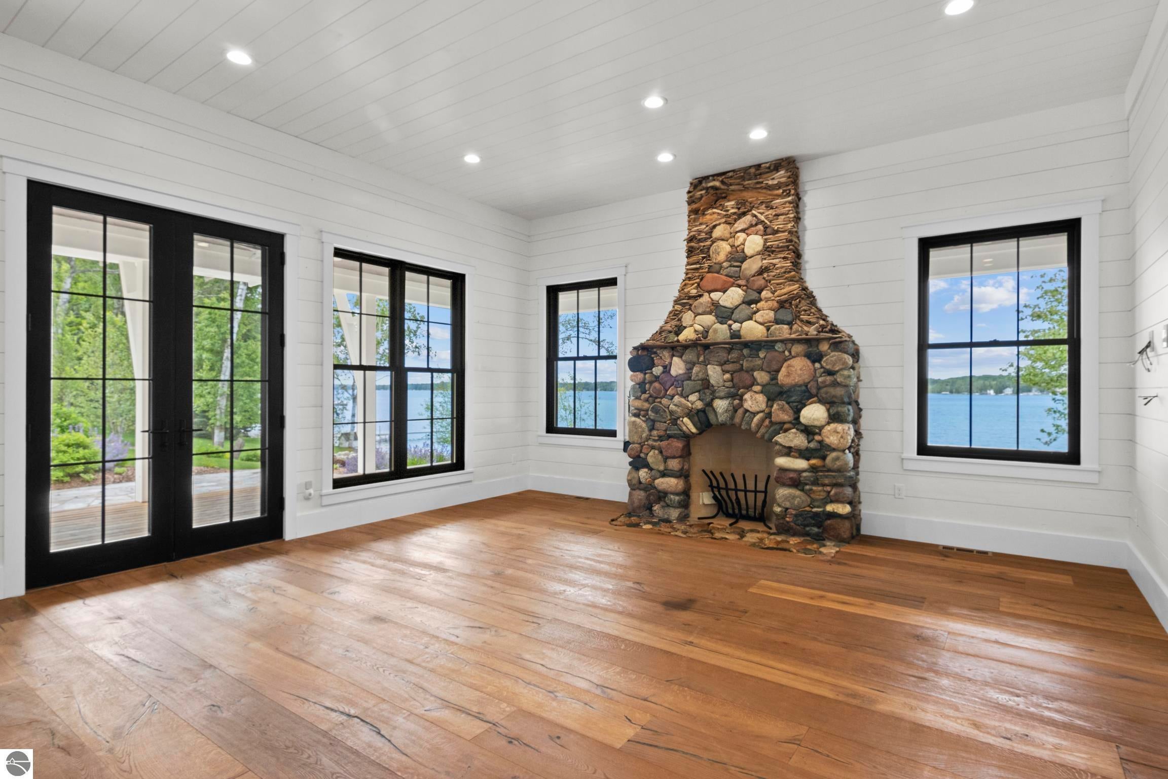 Central Lake, Michigan, 49622, United States, 3 Bedrooms Bedrooms, ,4 BathroomsBathrooms,Residential,Active,1871658