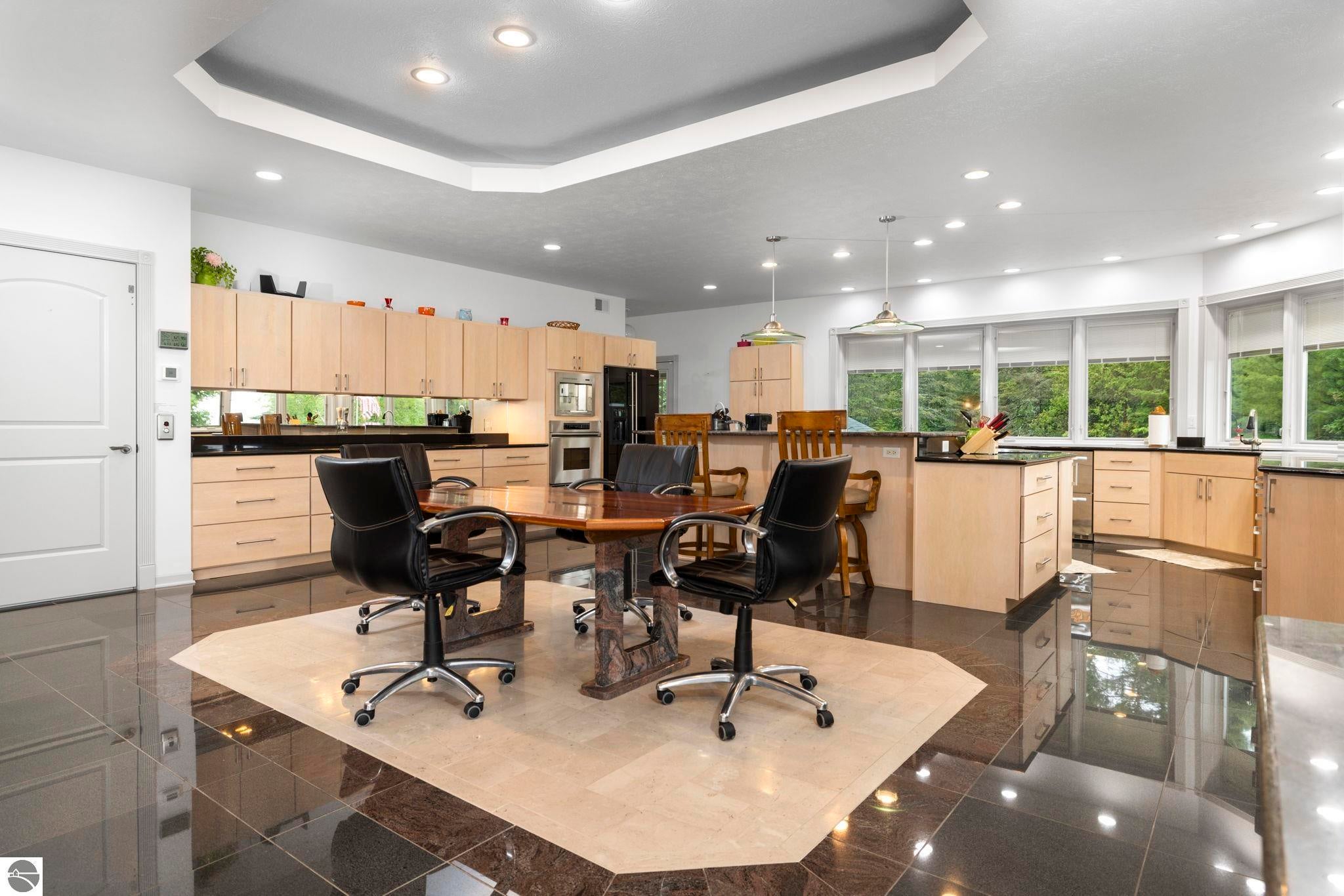 Manistique, Michigan, 49854, United States, 5 Bedrooms Bedrooms, ,5 BathroomsBathrooms,Residential,Active,1778718