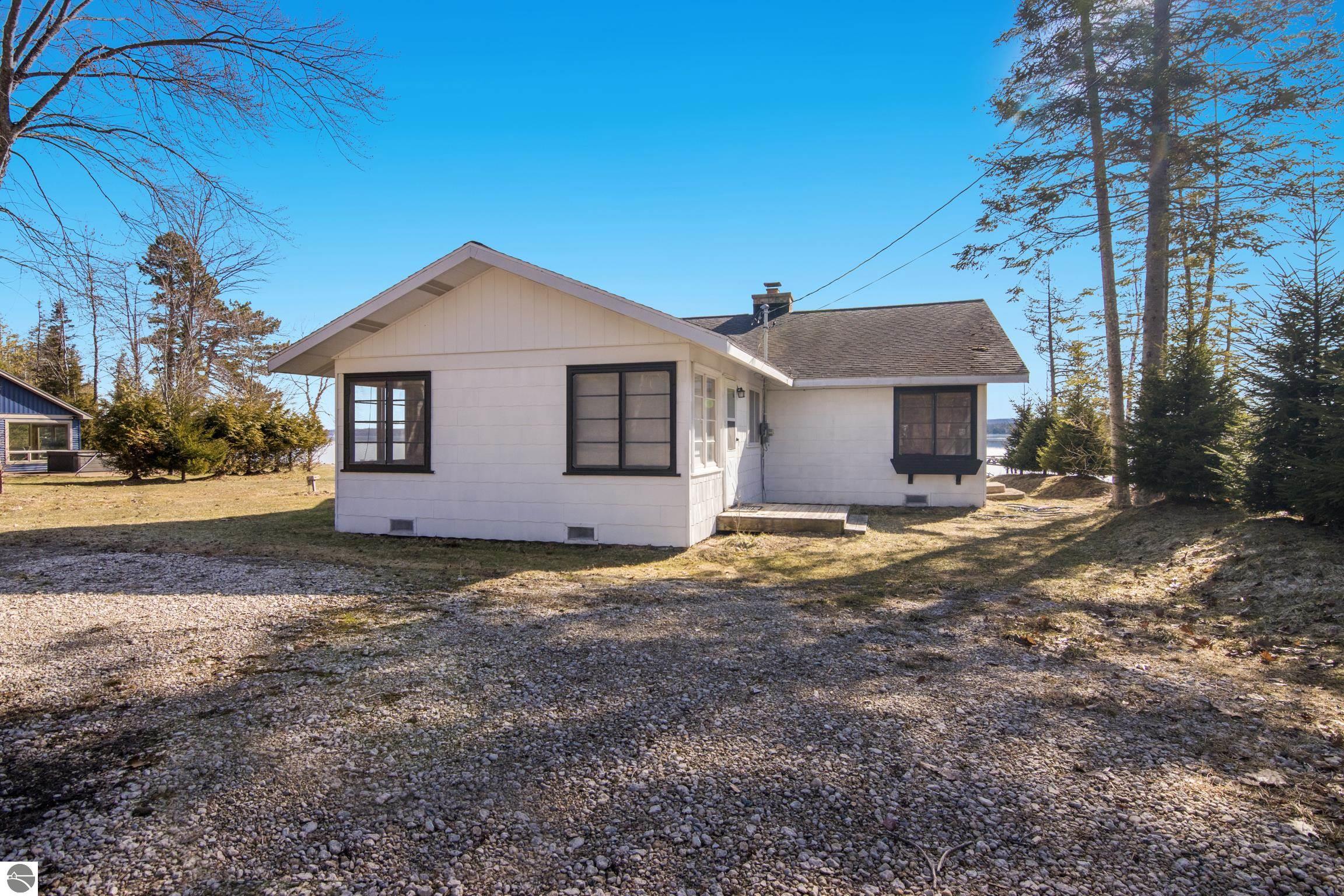 Rapid City, Michigan, 49676, United States, 4 Bedrooms Bedrooms, ,1 BathroomBathrooms,Residential,Active,1756383