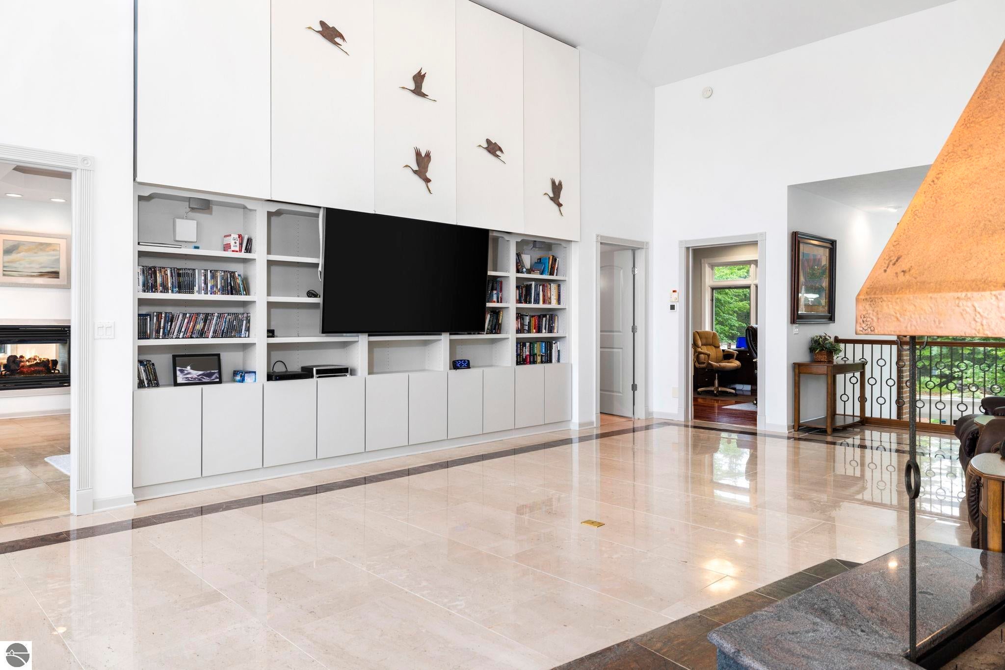 Manistique, Michigan, 49854, United States, 5 Bedrooms Bedrooms, ,5 BathroomsBathrooms,Residential,Active,1778718