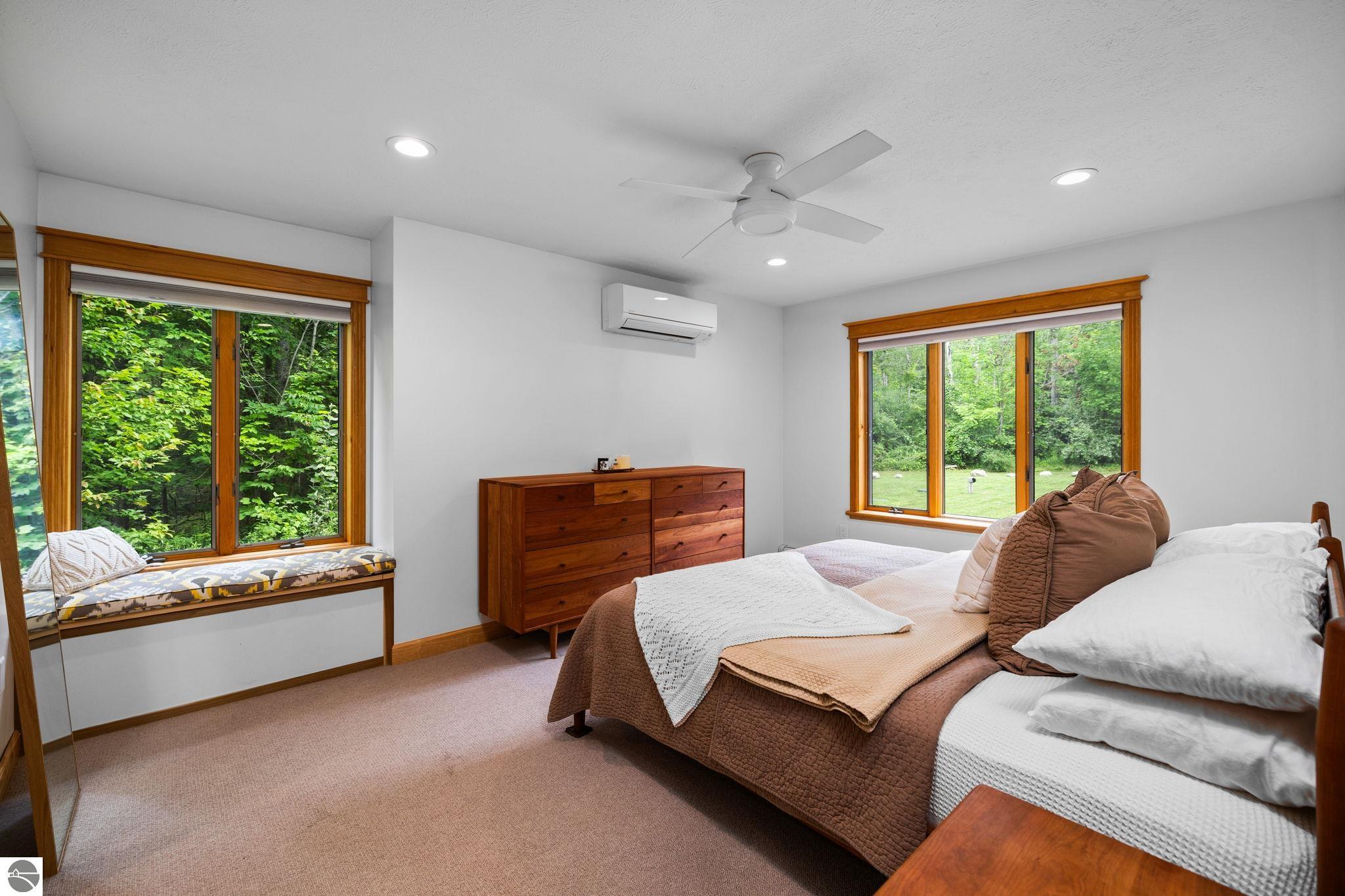 Traverse City, Michigan, 49684, United States, 4 Bedrooms Bedrooms, ,3 BathroomsBathrooms,Residential,Active,1909642