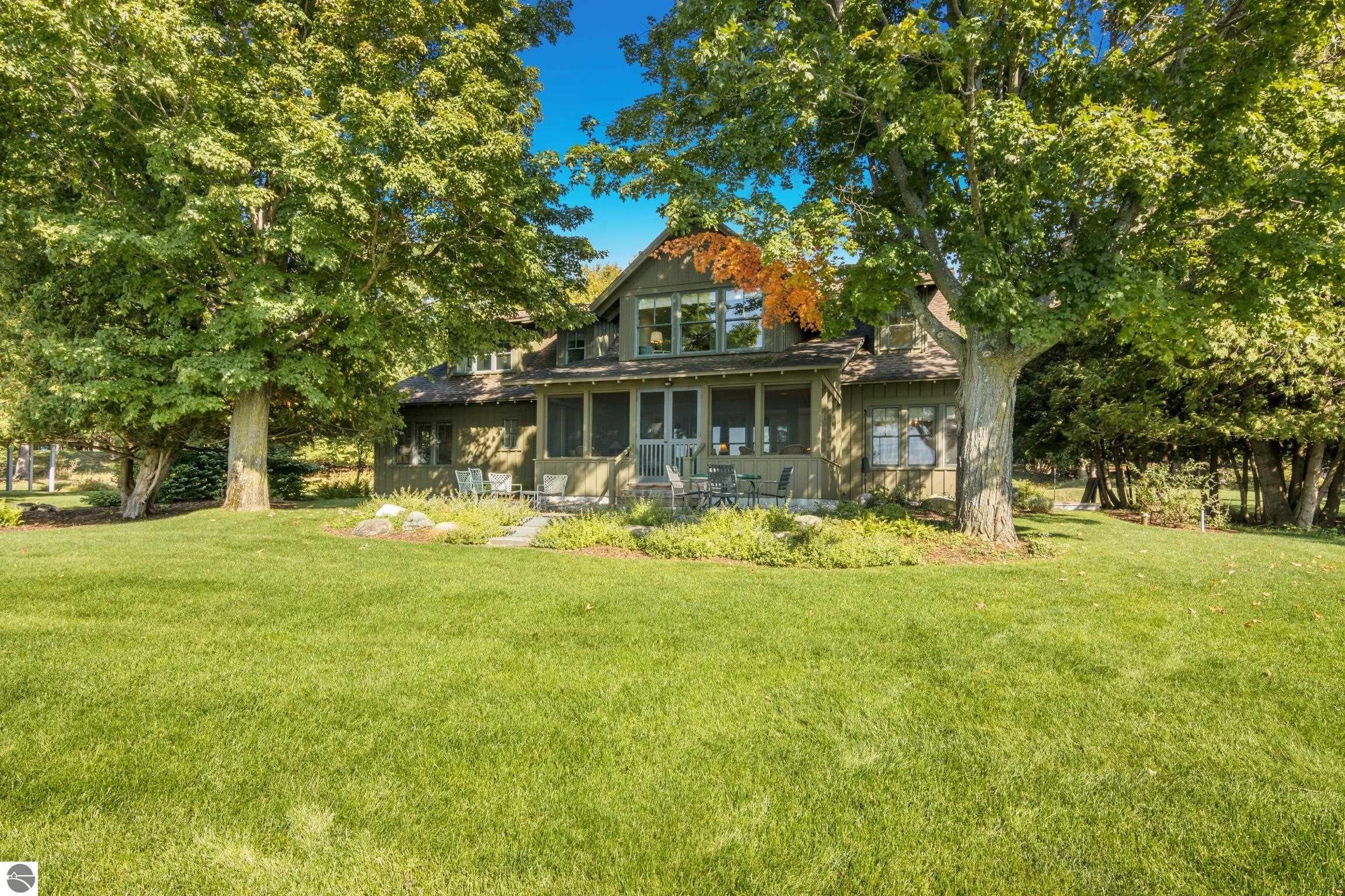 Rapid City, Michigan, 49676, United States, 5 Bedrooms Bedrooms, ,5 BathroomsBathrooms,Residential,Active,1945320