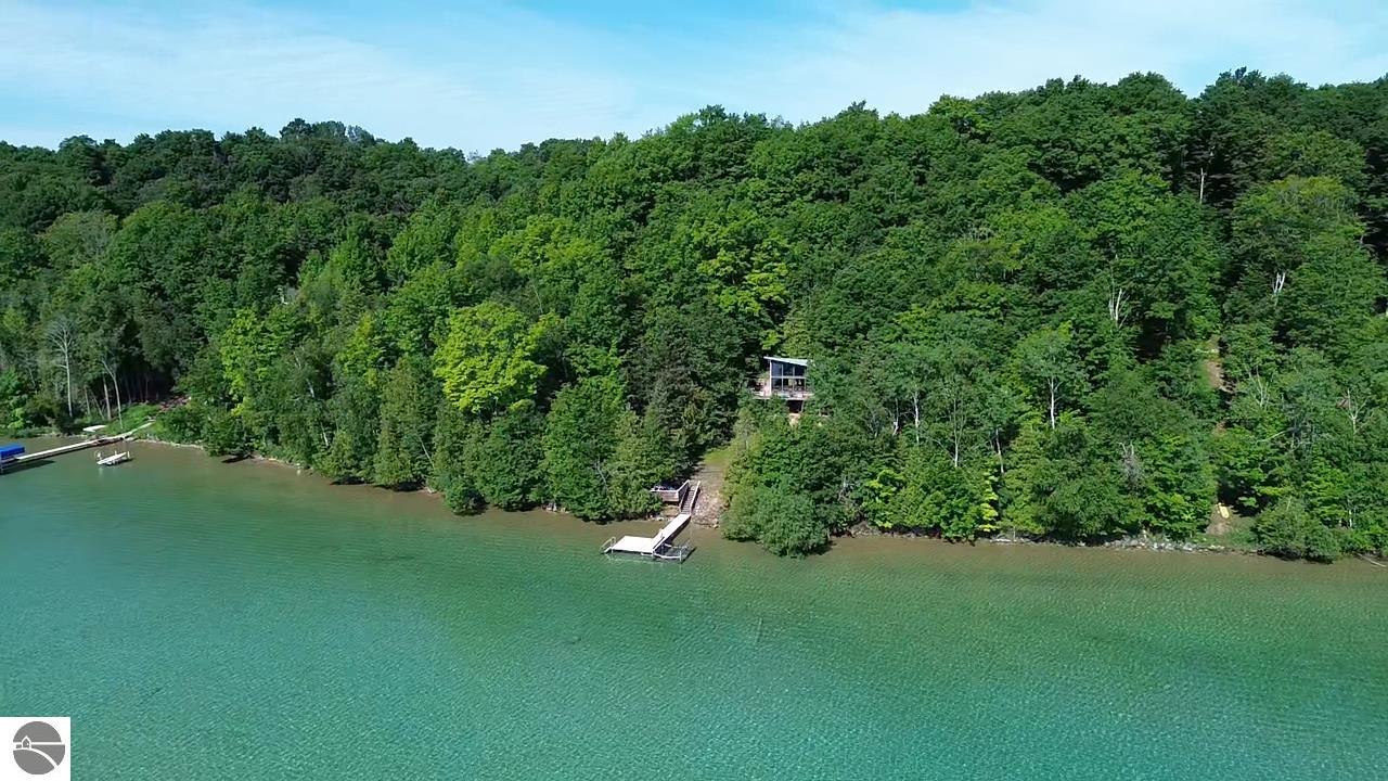Kewadin, Michigan, 49648, United States, 2 Bedrooms Bedrooms, ,2 BathroomsBathrooms,Residential,Active,2007077
