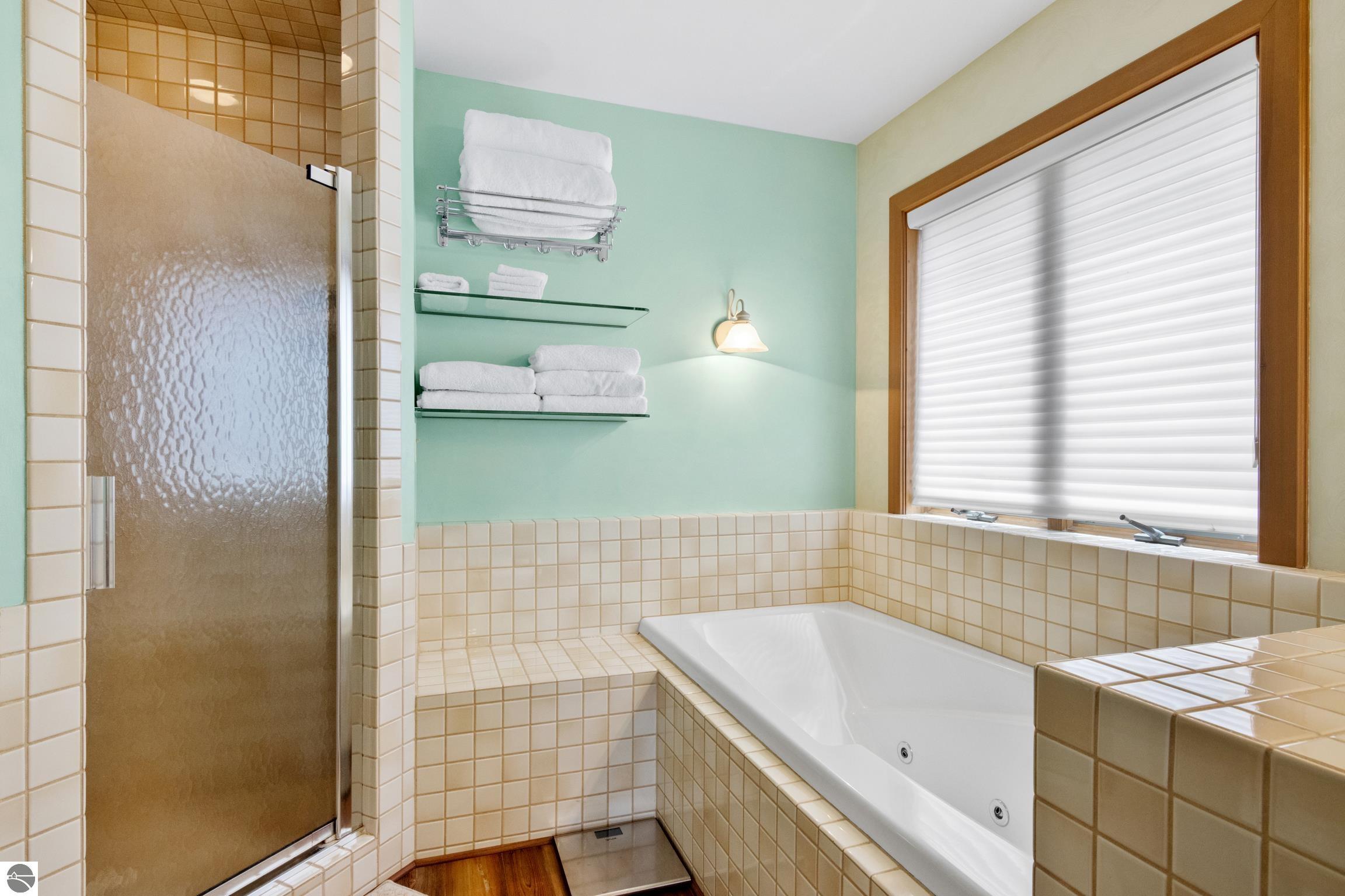 Alden, Michigan, 49612, United States, 4 Bedrooms Bedrooms, ,4 BathroomsBathrooms,Residential,Active,1876862