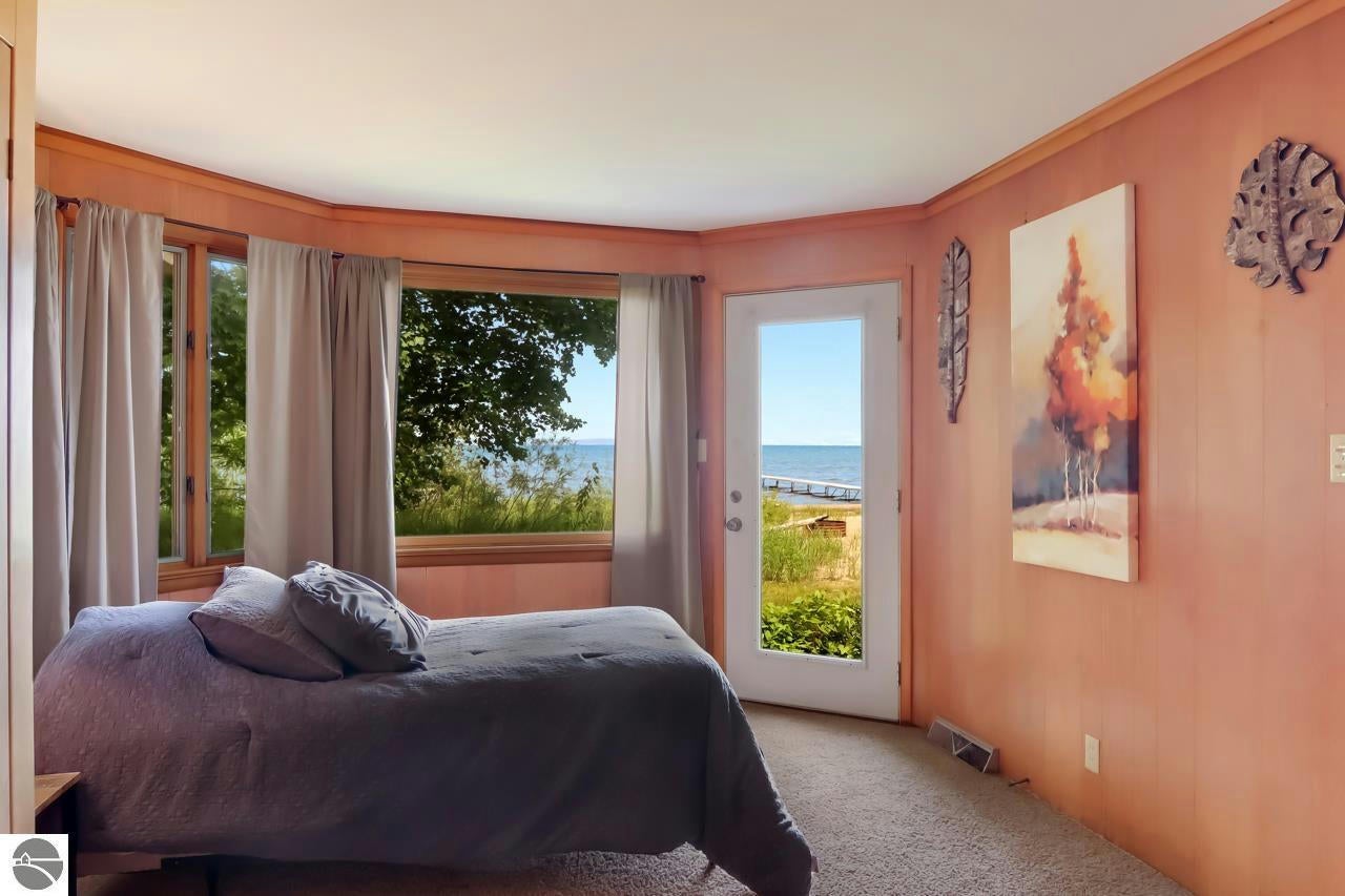 Traverse City, Michigan, 49686, United States, ,4 BathroomsBathrooms,Residential,Active,1769865