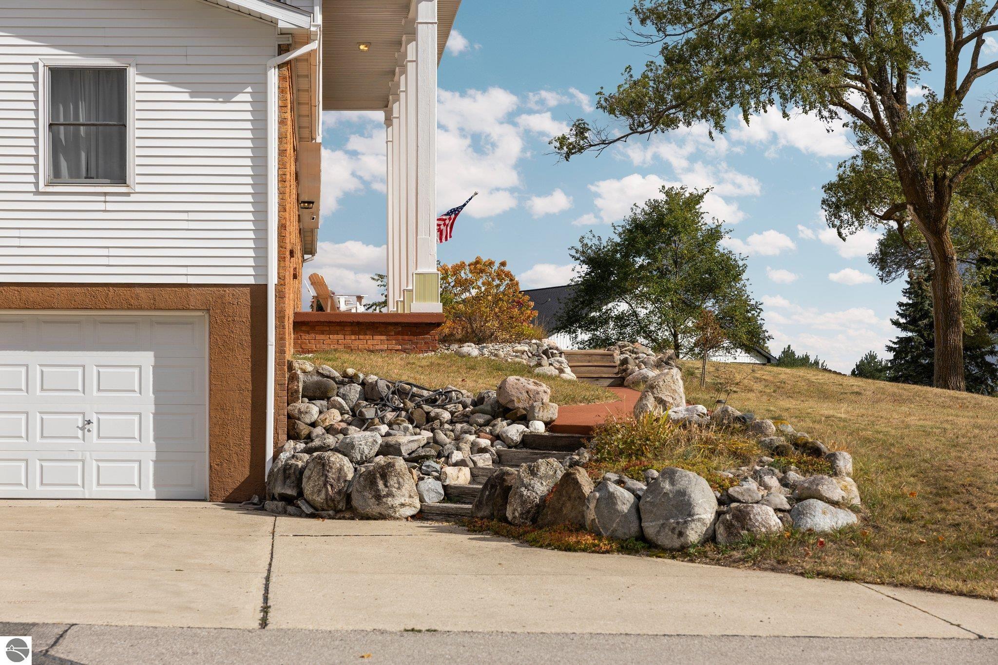 Traverse City, Michigan, 49684, United States, ,5 BathroomsBathrooms,Residential,Active,1831839