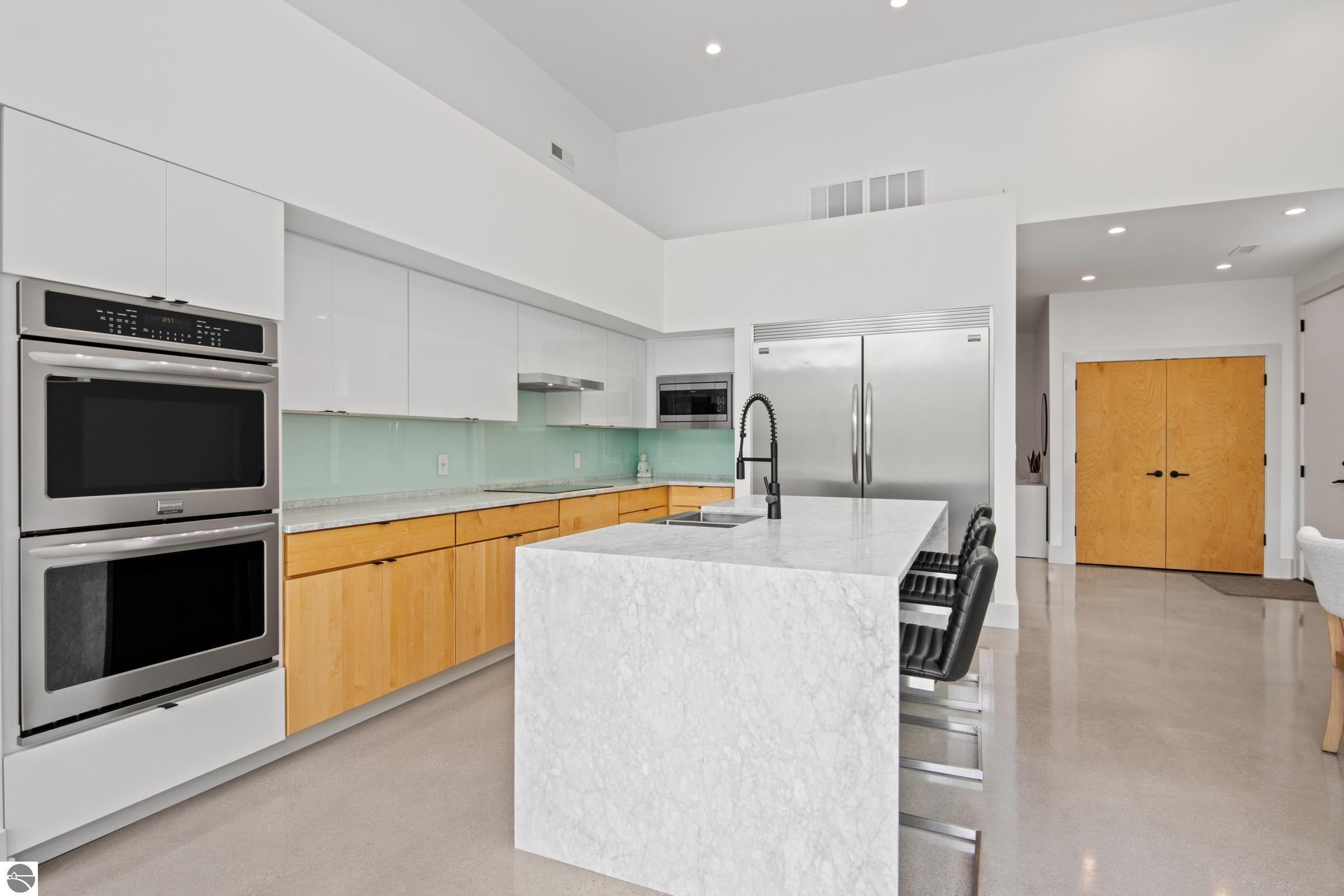 Williamsburg, Michigan, 49690, United States, 3 Bedrooms Bedrooms, ,3 BathroomsBathrooms,Residential,Active,1871591