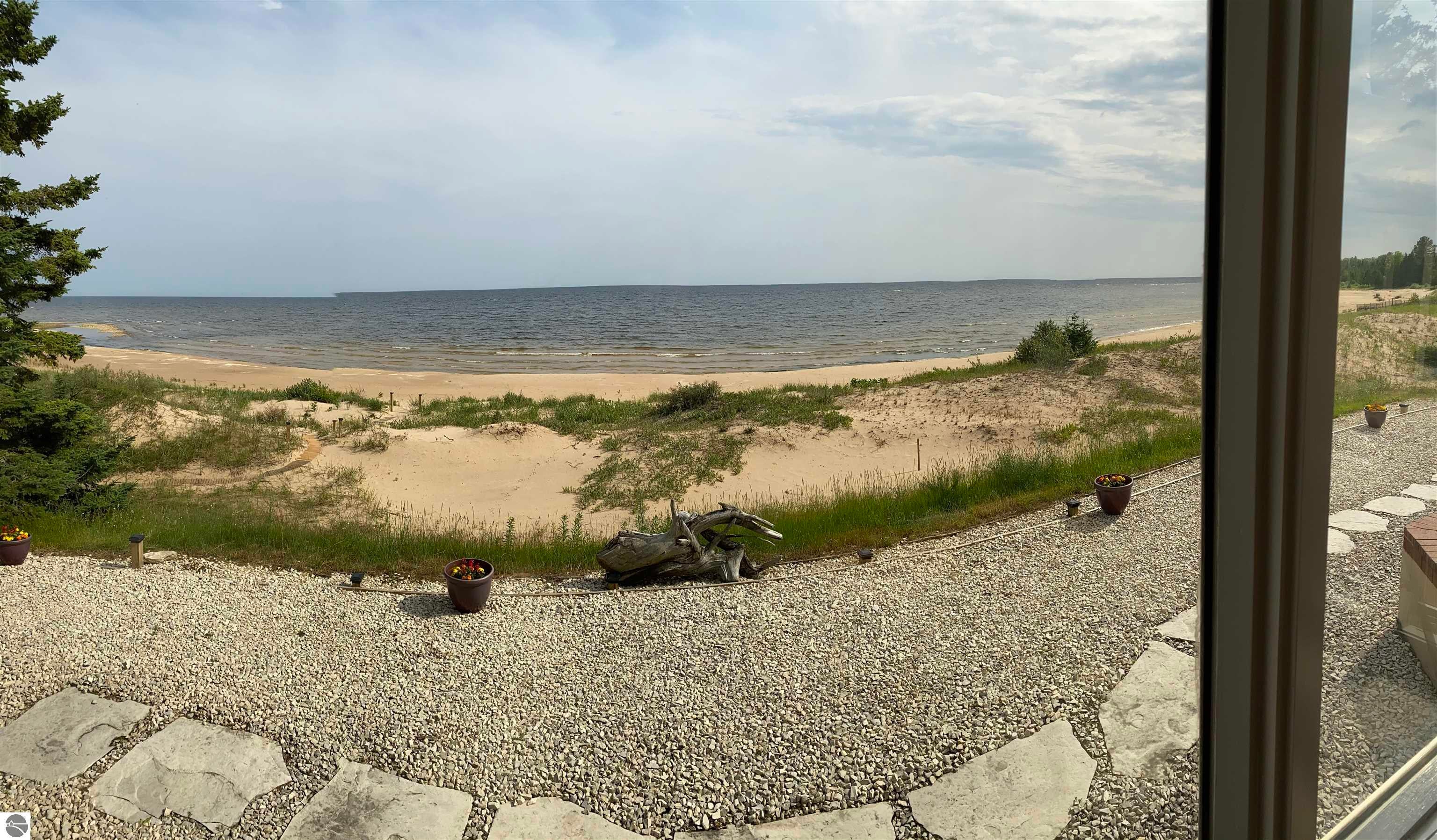 Manistique, Michigan, 49854, United States, 5 Bedrooms Bedrooms, ,5 BathroomsBathrooms,Residential,Active,1778718