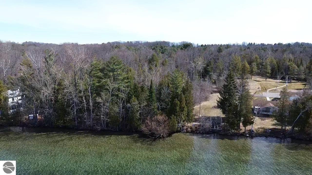 Alden, Michigan, 49612, United States, 3 Bedrooms Bedrooms, ,3 BathroomsBathrooms,Residential,Active,1761651