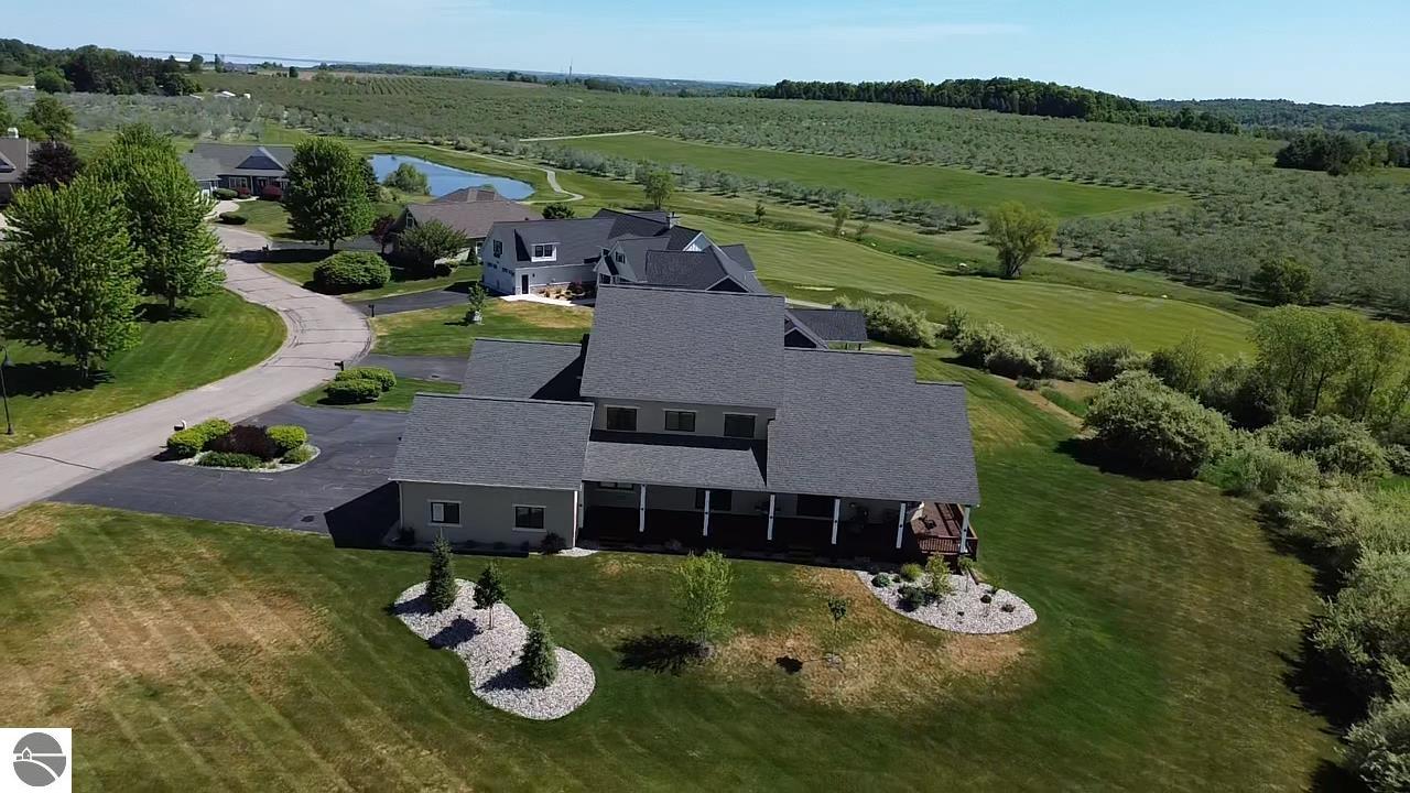 Williamsburg, Michigan, 49690, United States, 5 Bedrooms Bedrooms, ,4 BathroomsBathrooms,Residential,Active,2015233