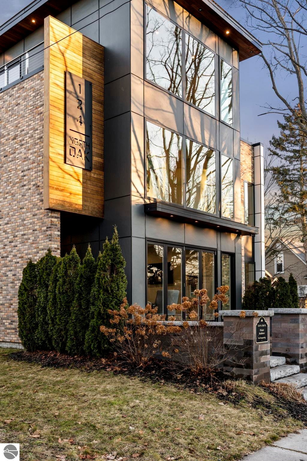 Traverse City, Michigan, 49684, United States, 8 Bedrooms Bedrooms, ,12 BathroomsBathrooms,Residential,Active,2044588