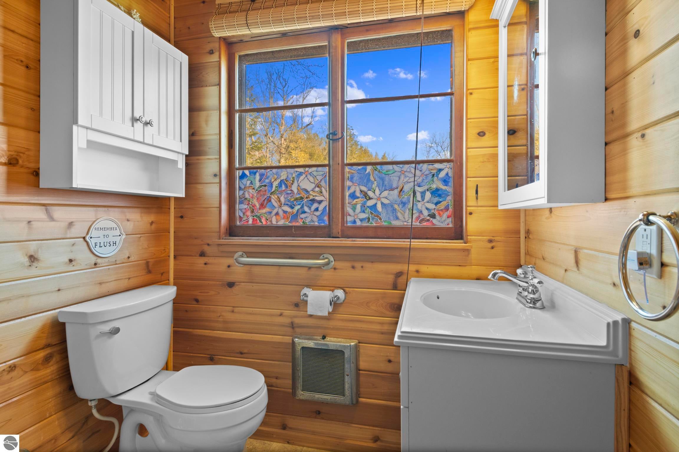 Rapid City, Michigan, 49676, United States, 4 Bedrooms Bedrooms, ,1 BathroomBathrooms,Residential,Active,1756383