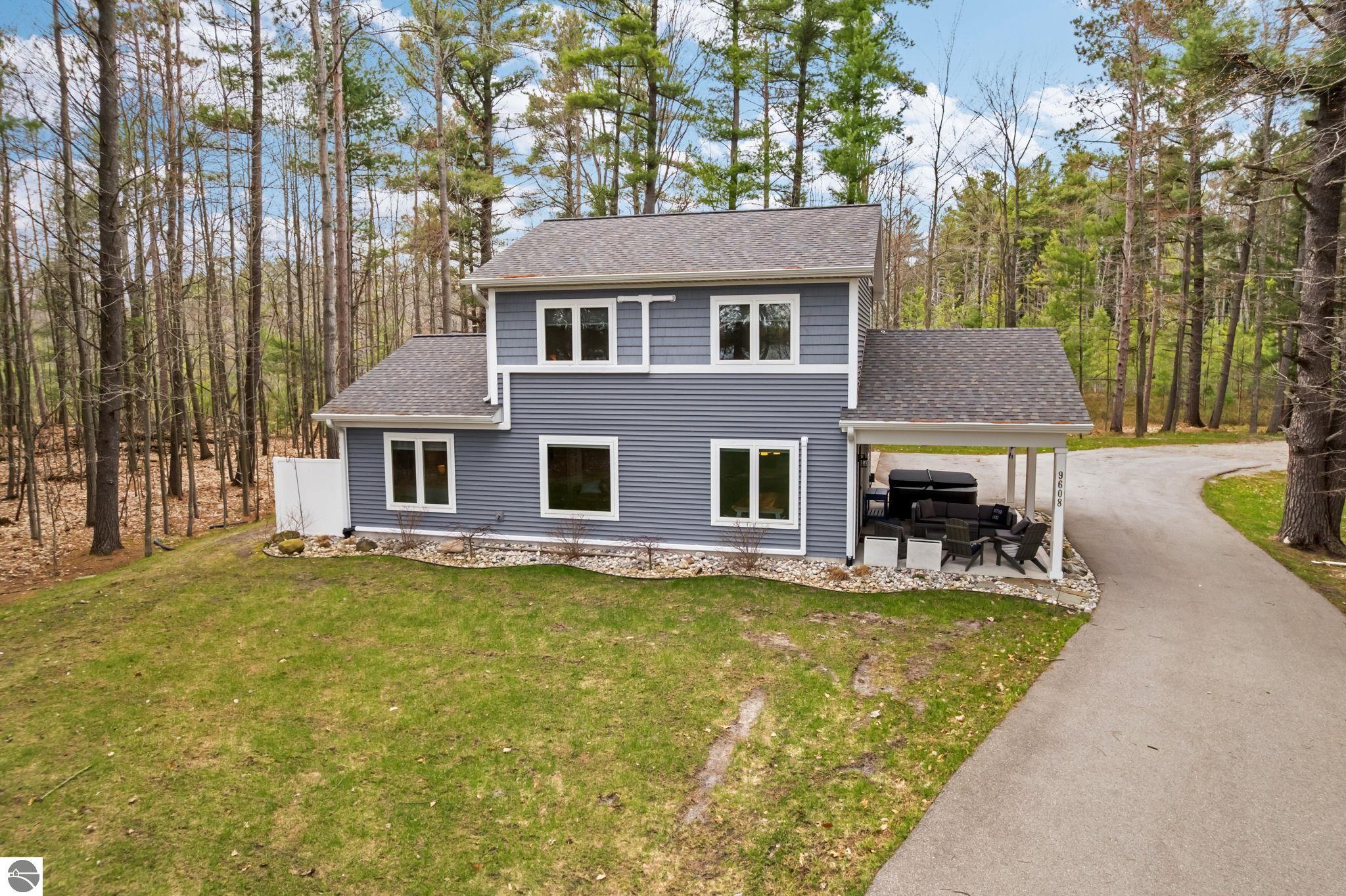 Traverse City, Michigan, 49685, United States, 4 Bedrooms Bedrooms, ,3 BathroomsBathrooms,Residential,Active,2042206