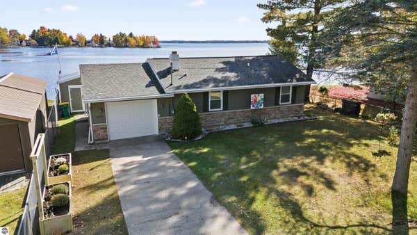 4365 W LAKE MITCHELL DR, CADILLAC, MI 49601 - Image 1