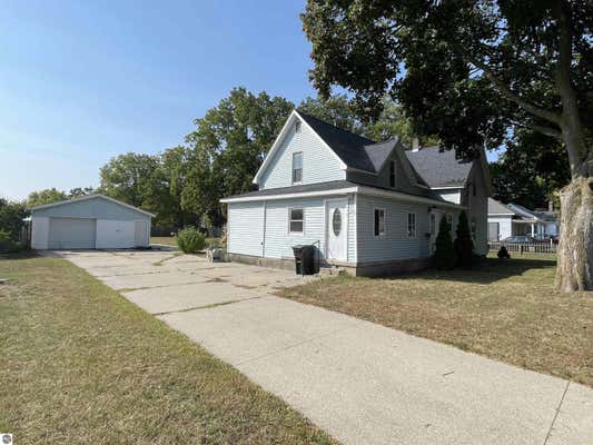 445 COLFAX ST, CADILLAC, MI 49601 - Image 1